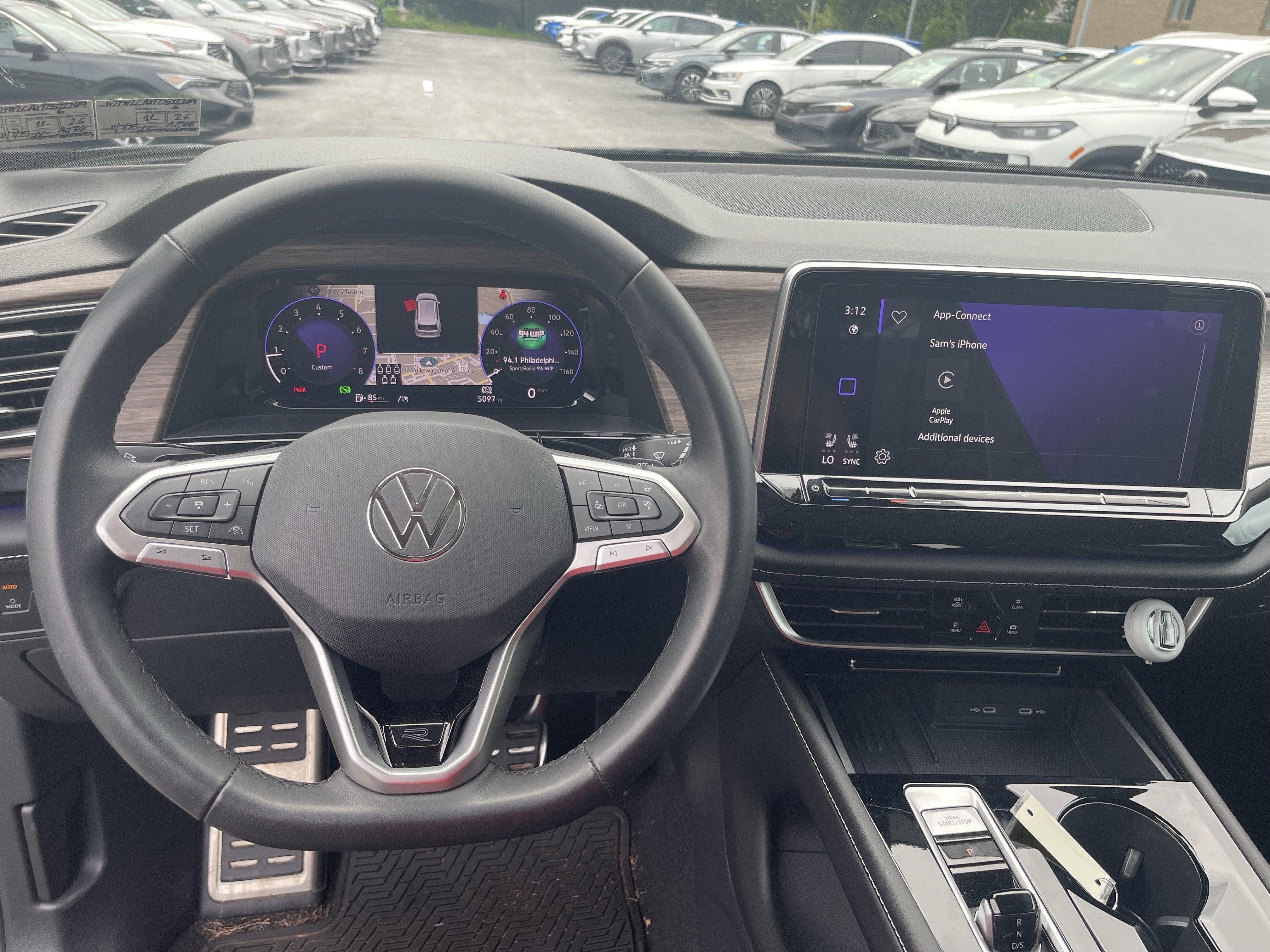 2026 Volkswagen Atlas 2.0T SEL Premium R-Line