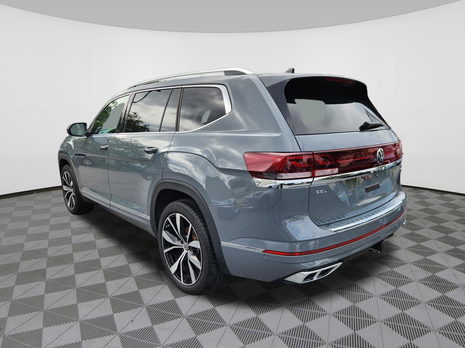 2026 Volkswagen Atlas 2.0T SEL Premium R-Line
