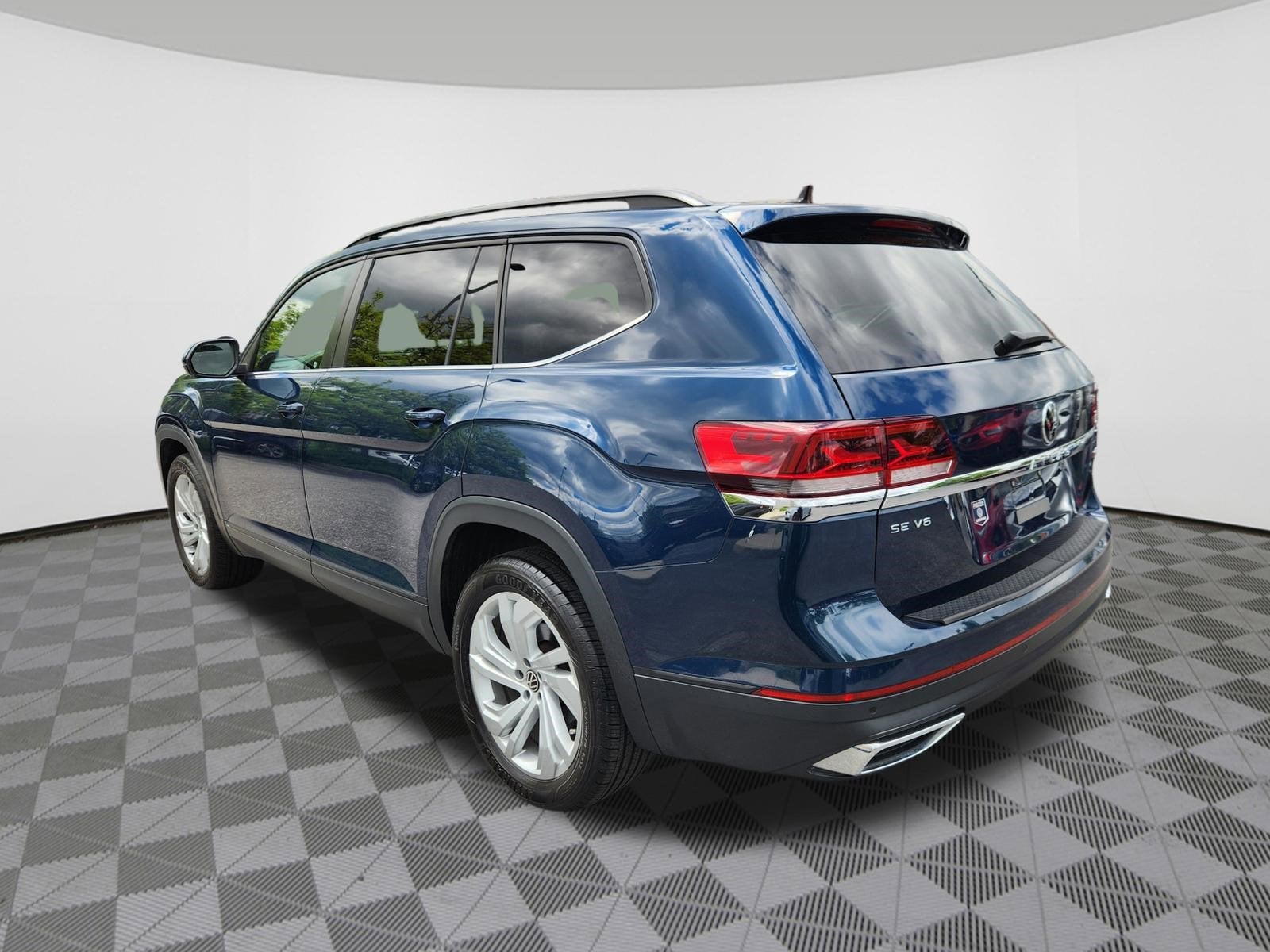 2021 Volkswagen Atlas 3.6L V6 SE w/Technology