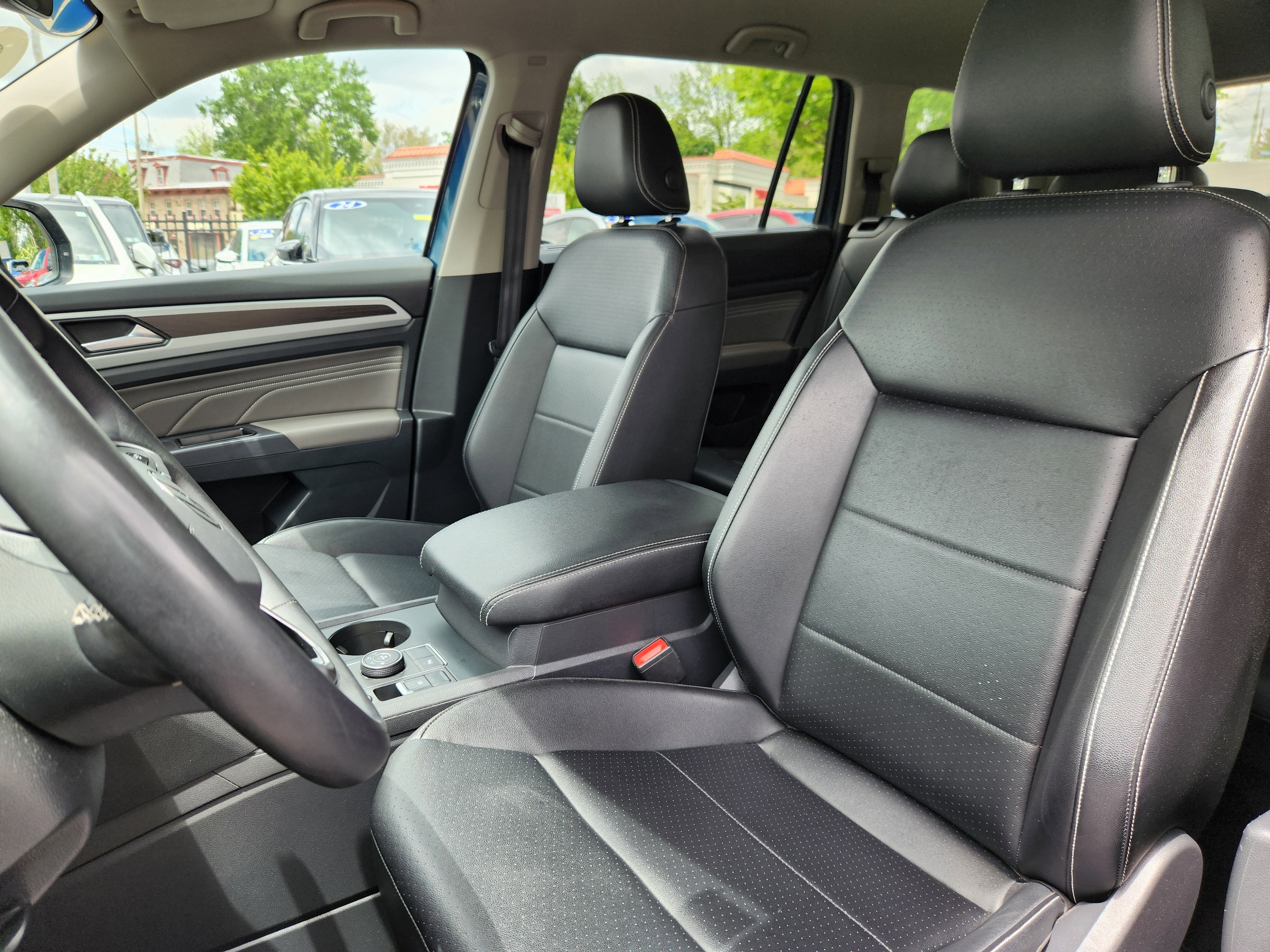 2021 Volkswagen Atlas 3.6L V6 SE w/Technology