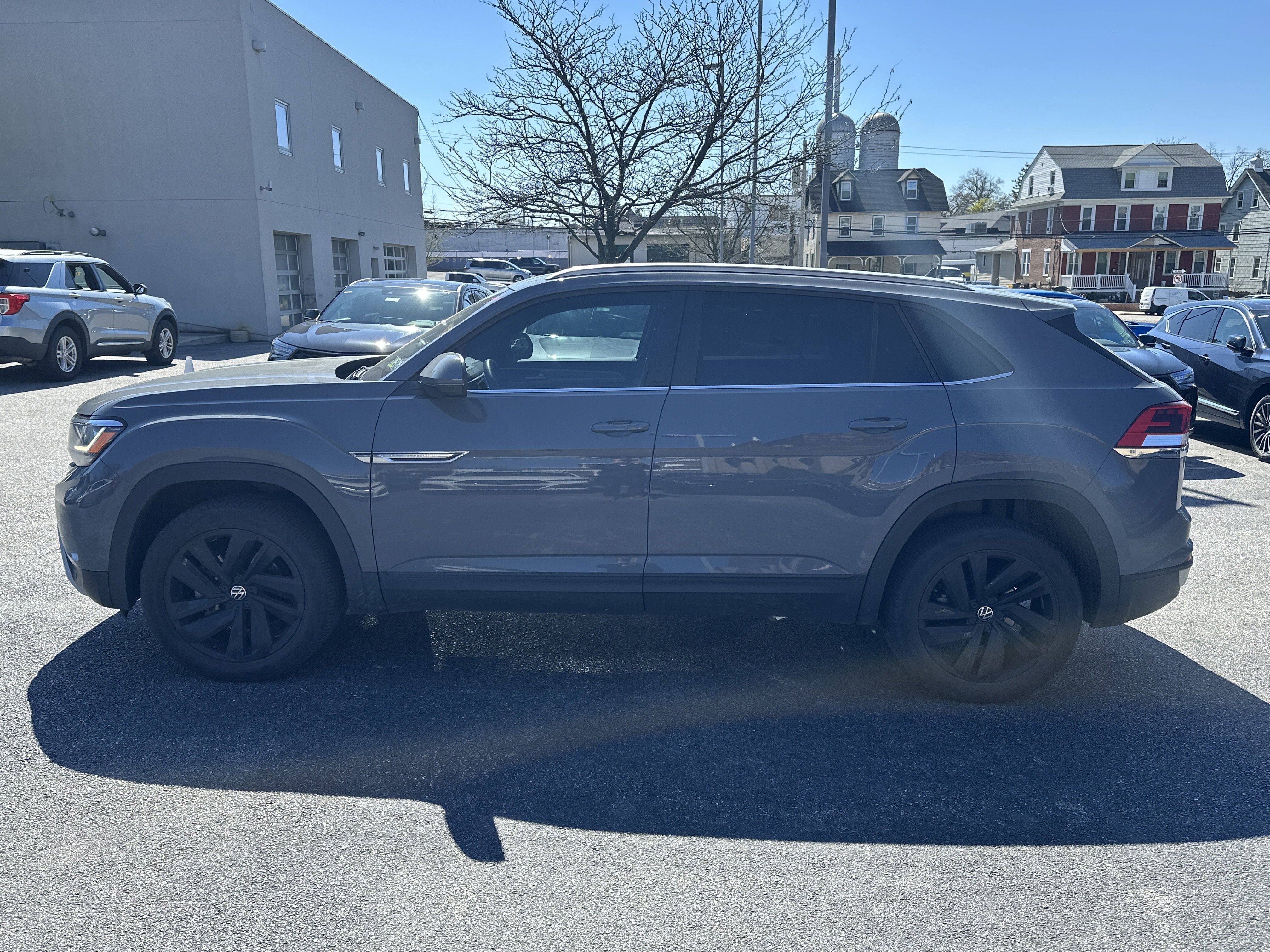 2022 Volkswagen Atlas Cross Sport 3.6L V6 SE w/Technology