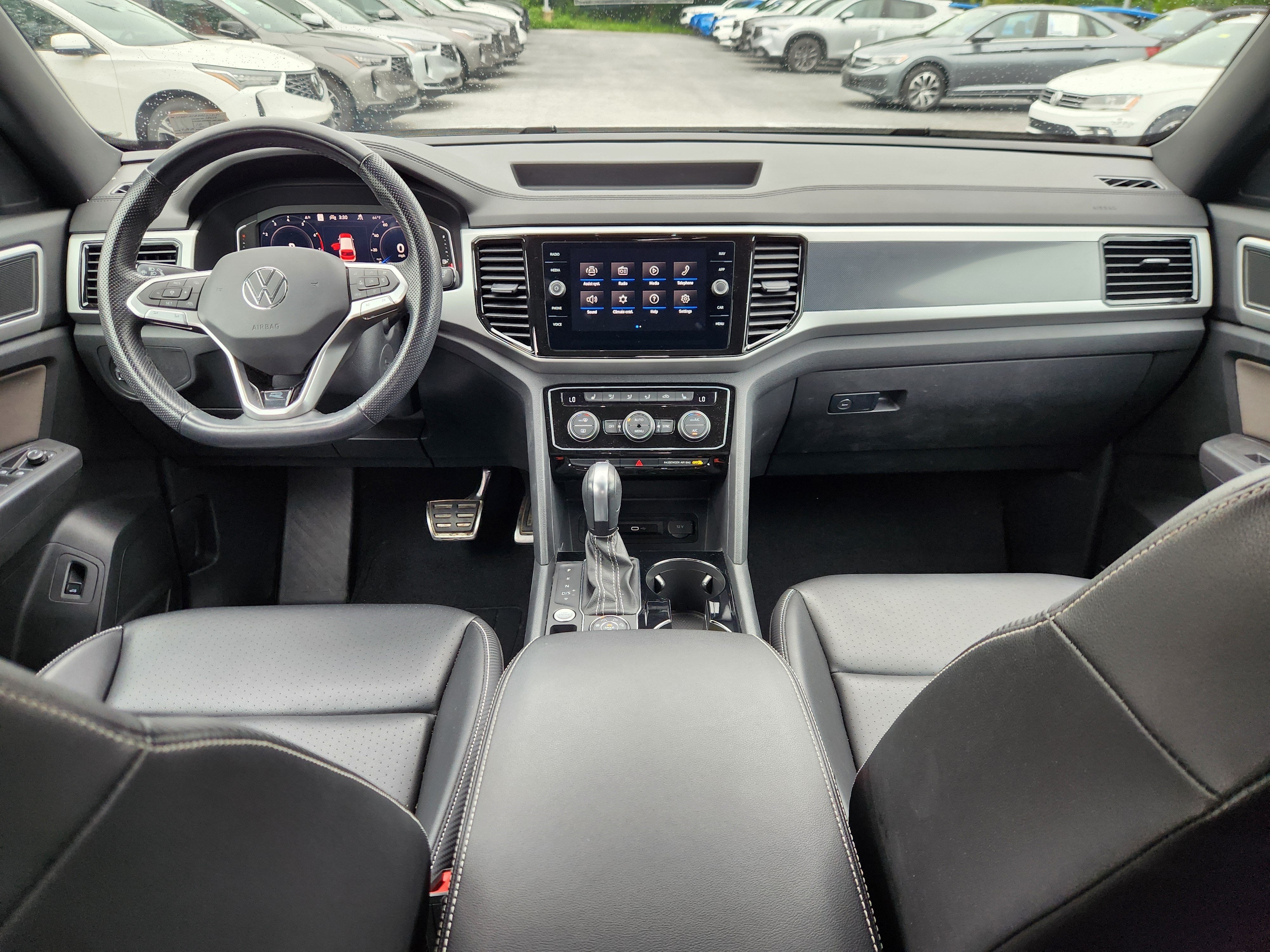 2023 Volkswagen Atlas Cross Sport 2.0T SEL R-Line Black