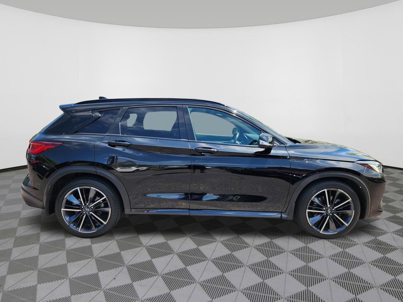2023 INFINITI QX50 SPORT