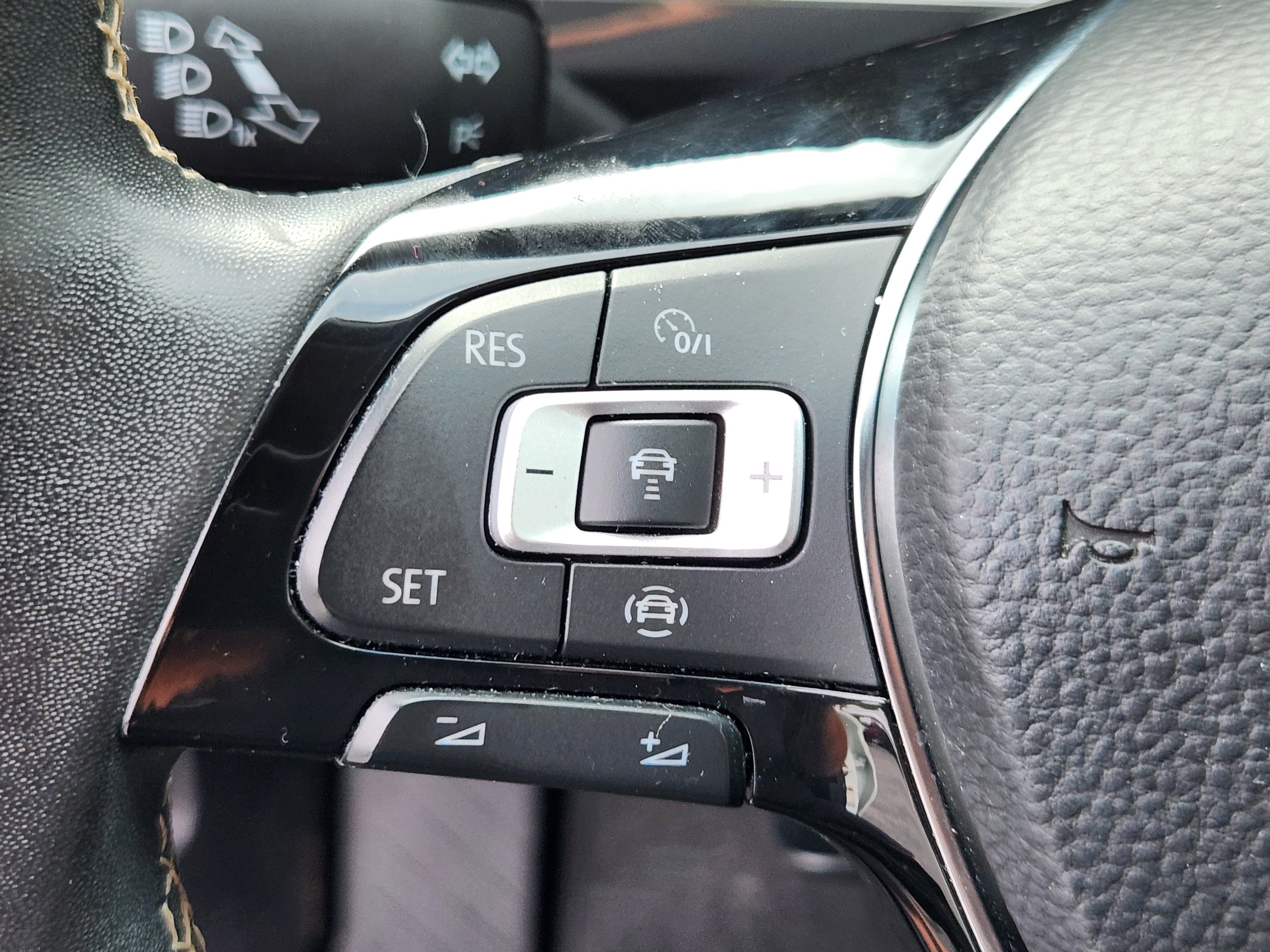 2021 Volkswagen Tiguan Base
