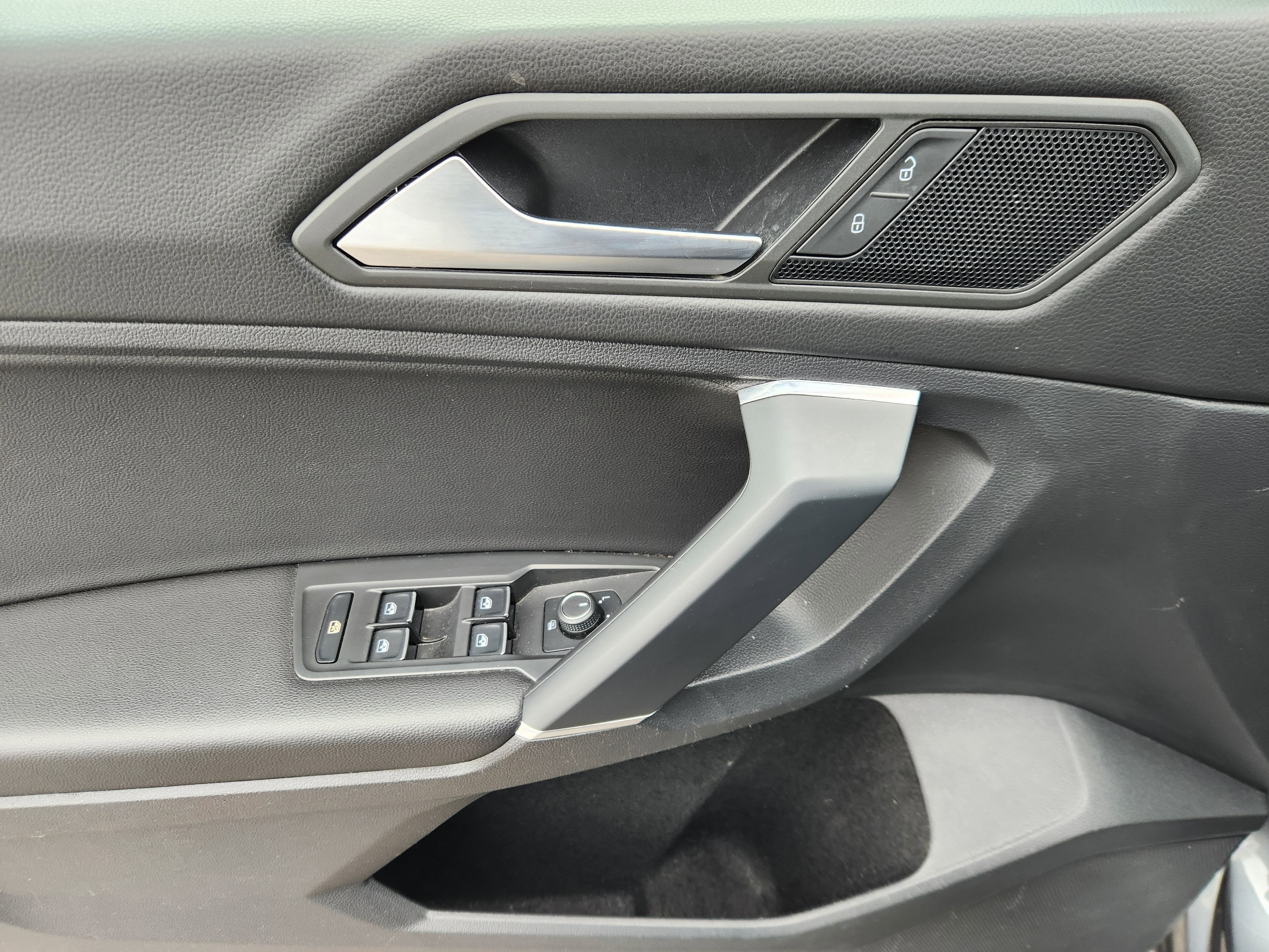 2020 Volkswagen Tiguan SE