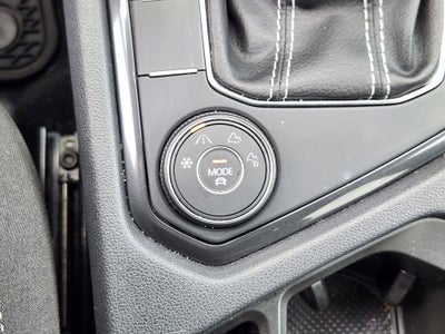 2023 Volkswagen Tiguan SEL R-Line