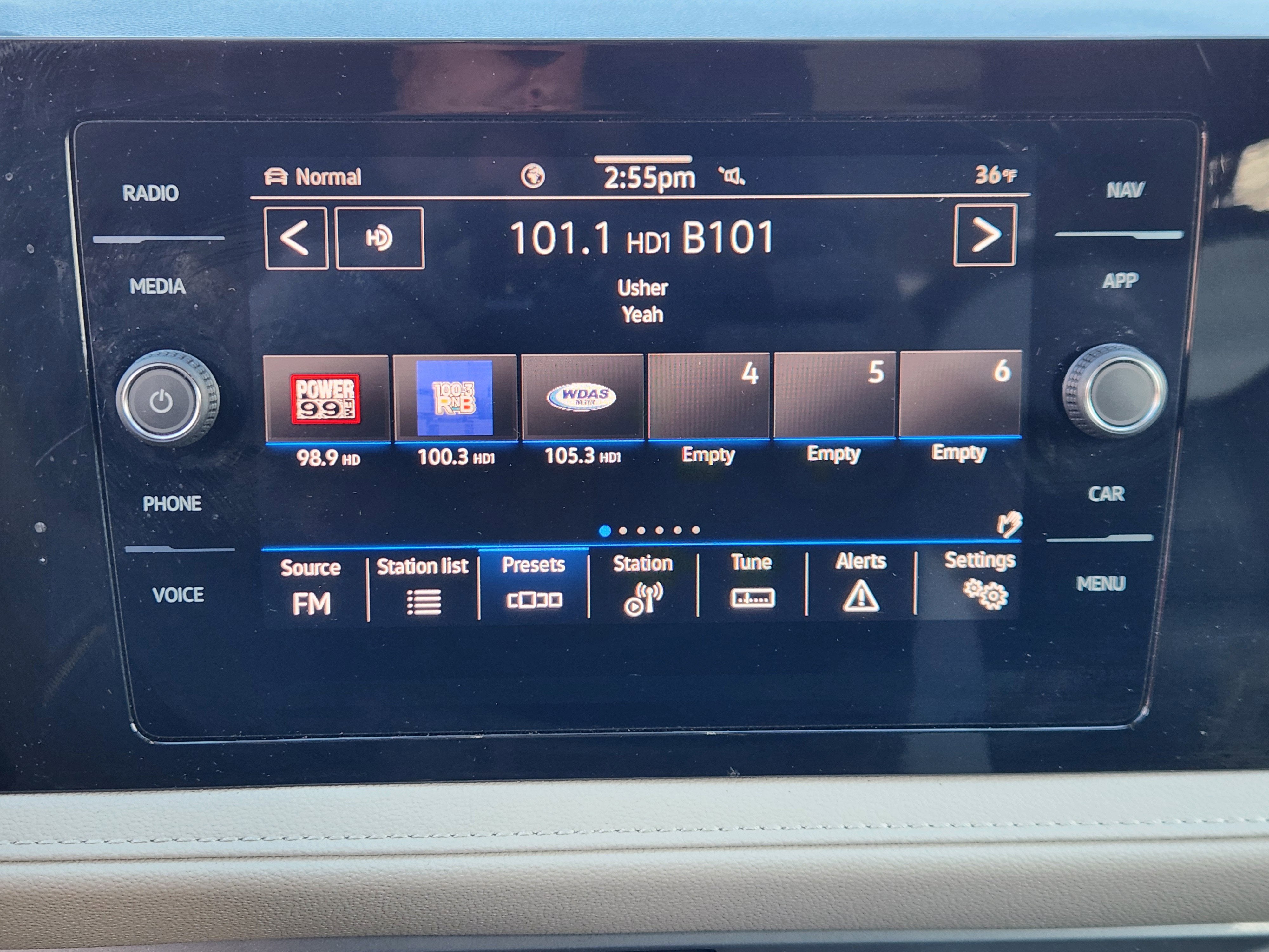 2025 Volkswagen Taos SEL