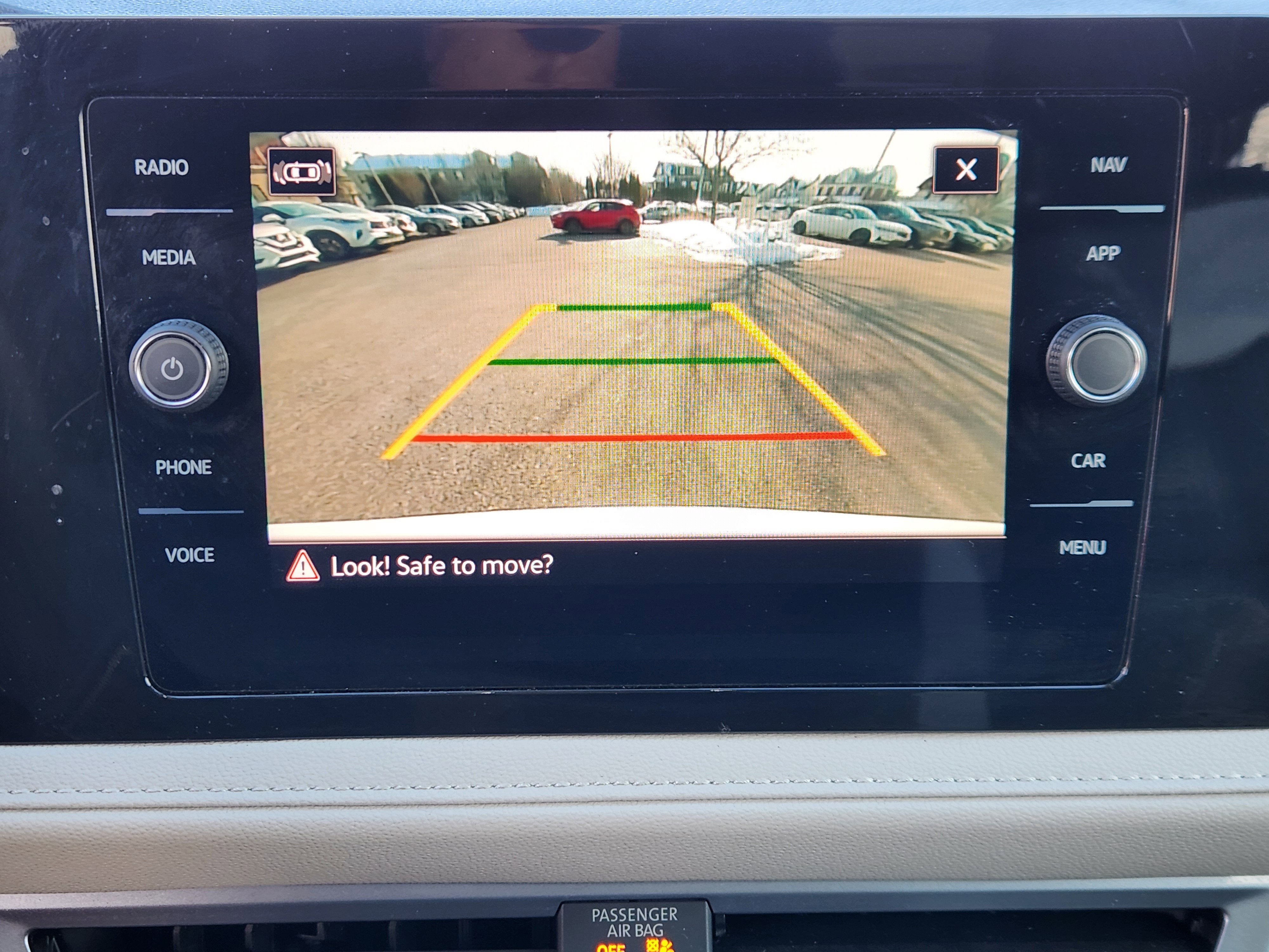 2025 Volkswagen Taos SEL