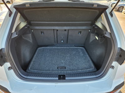 2025 Volkswagen Taos SEL