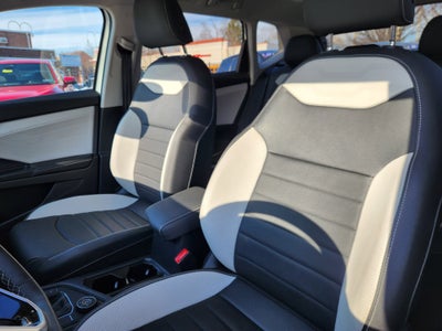 2025 Volkswagen Taos SEL