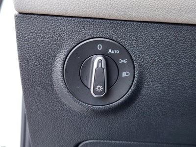 2025 Volkswagen Taos SEL