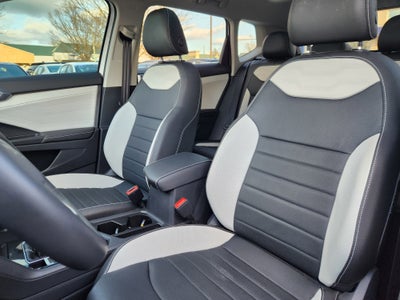 2025 Volkswagen Taos SEL