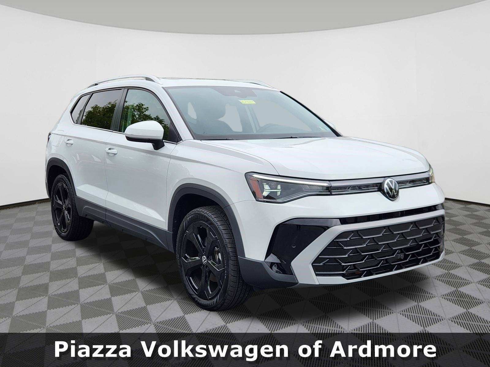 2025 Volkswagen Taos SEL