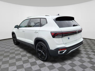 2025 Volkswagen Taos SEL
