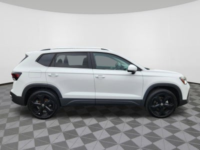 2025 Volkswagen Taos SEL