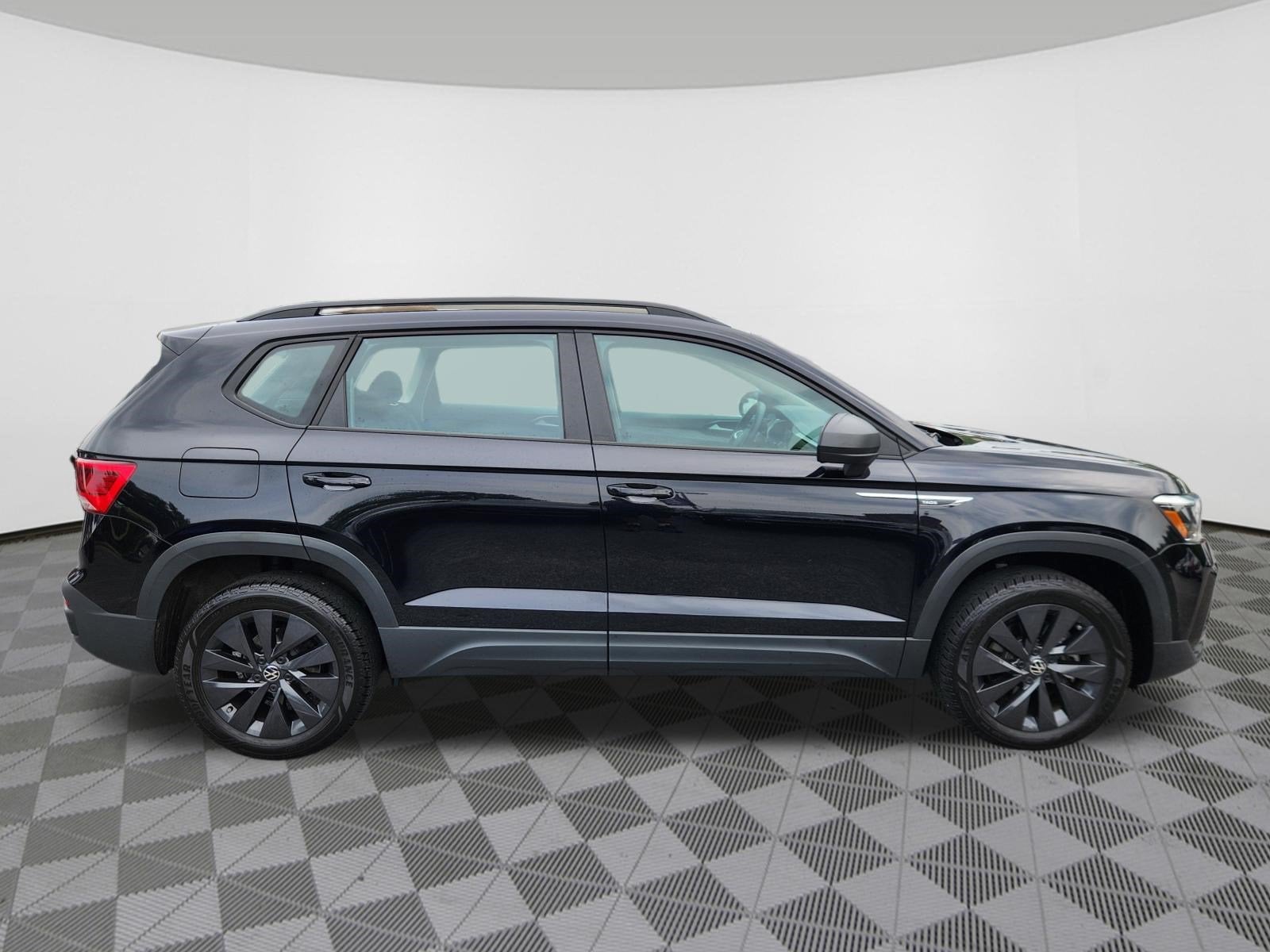 2024 Volkswagen Taos S