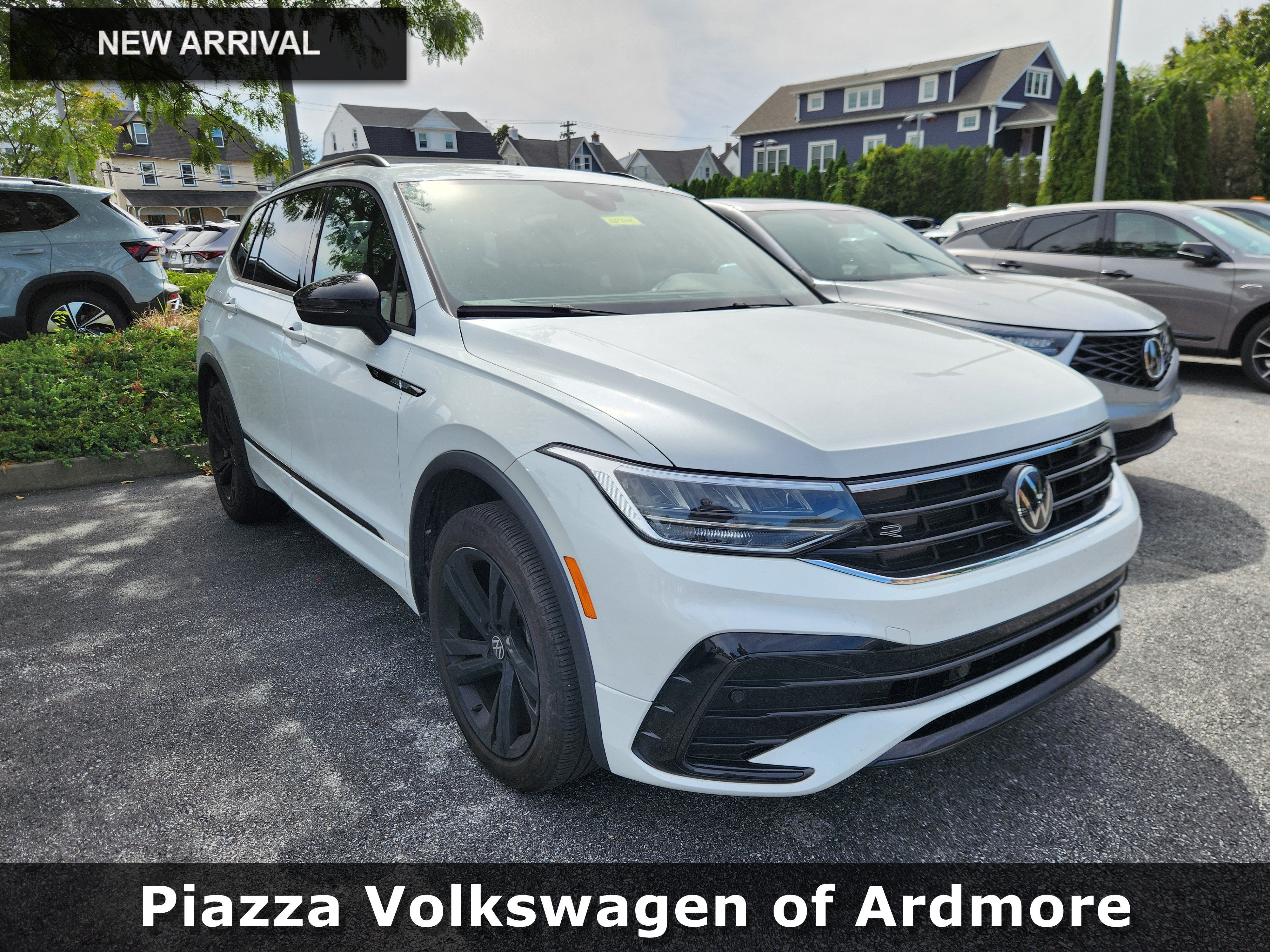 2024 Volkswagen Tiguan SE R-Line Black
