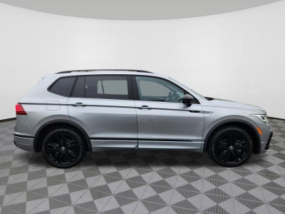 2022 Volkswagen Tiguan SE R-Line Black