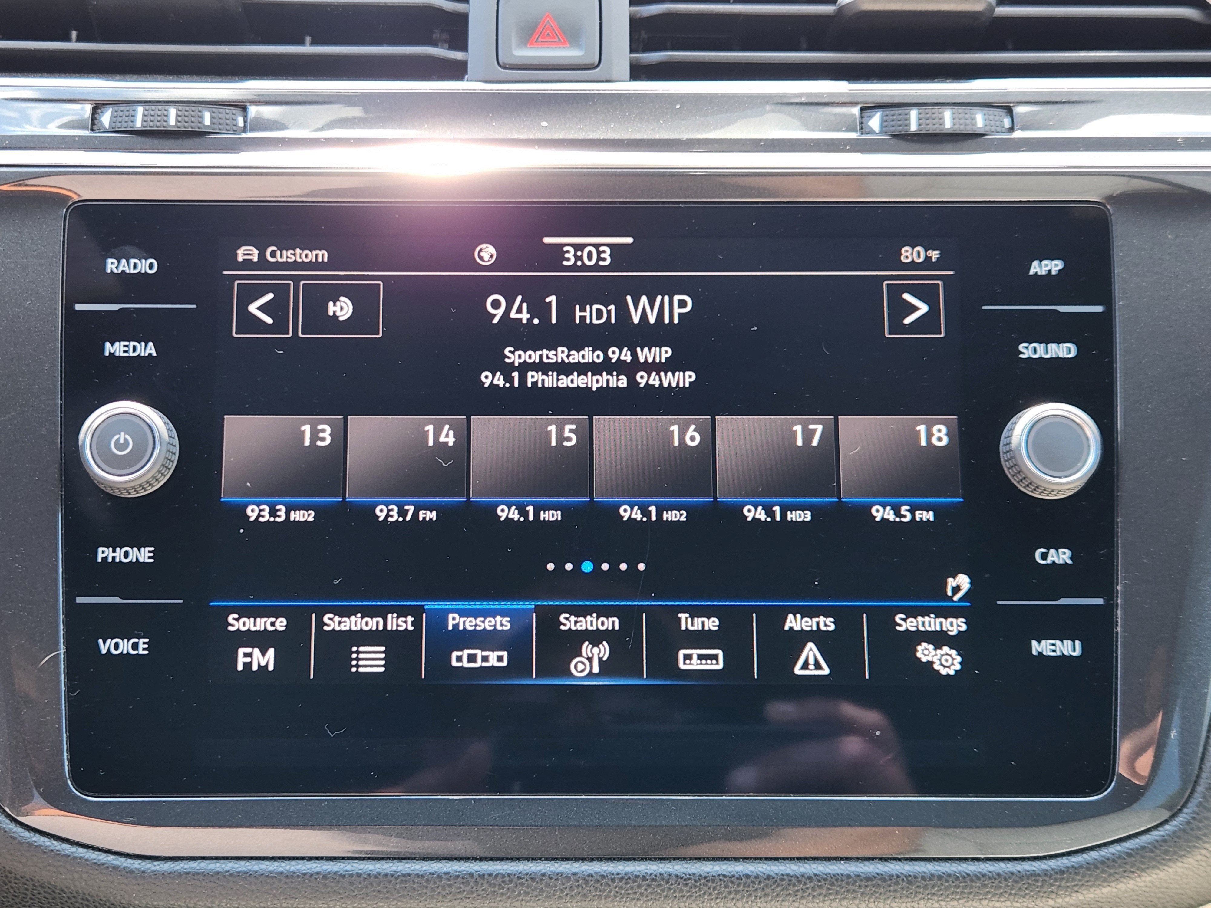 2023 Volkswagen Tiguan SE R-Line Black