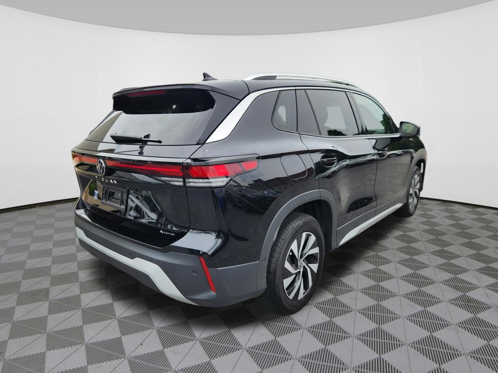 2025 Volkswagen Tiguan S