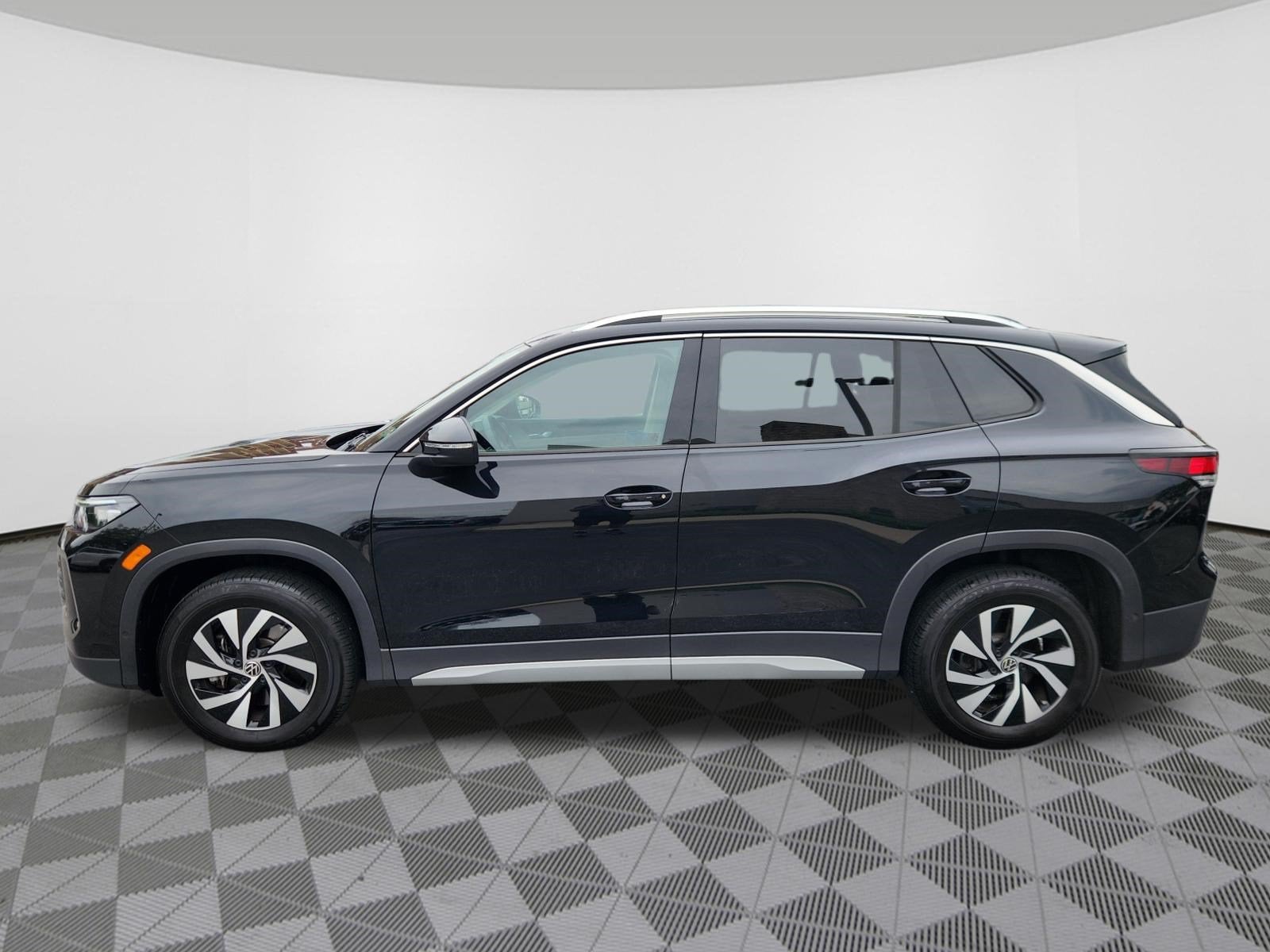 2025 Volkswagen Tiguan S