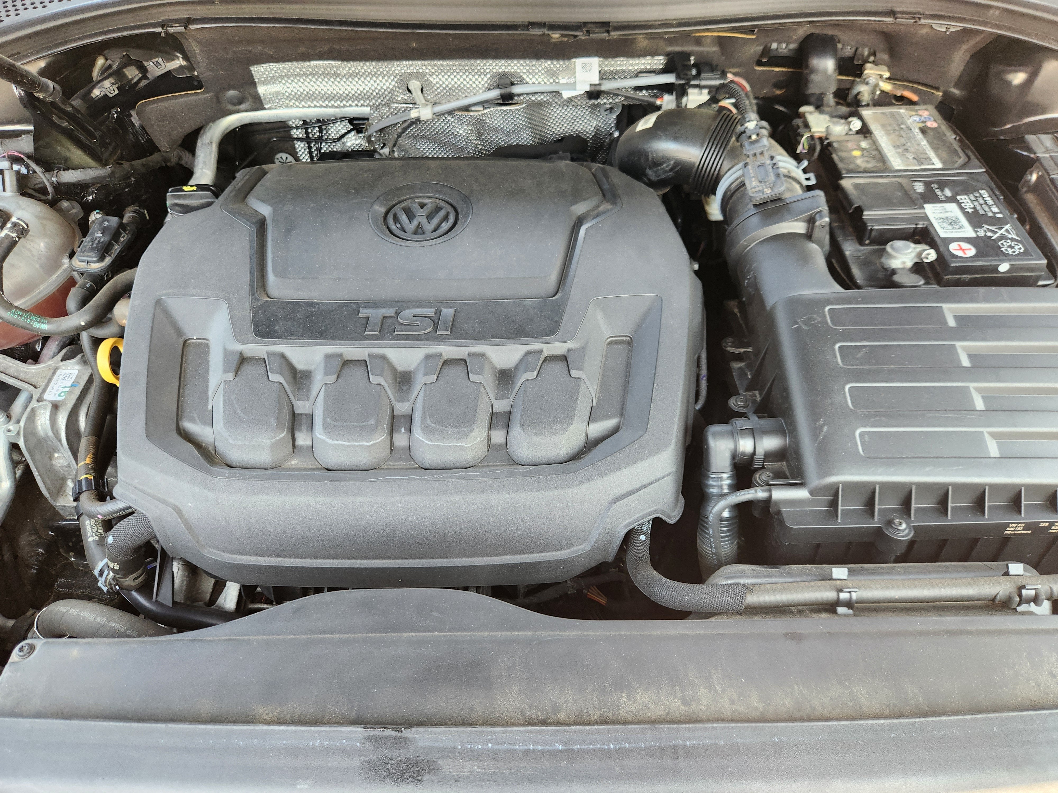 2022 Volkswagen Tiguan SE R-Line Black