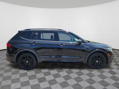 2022 Volkswagen Tiguan SE R-Line Black