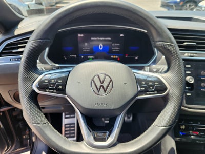 2022 Volkswagen Tiguan SE R-Line Black