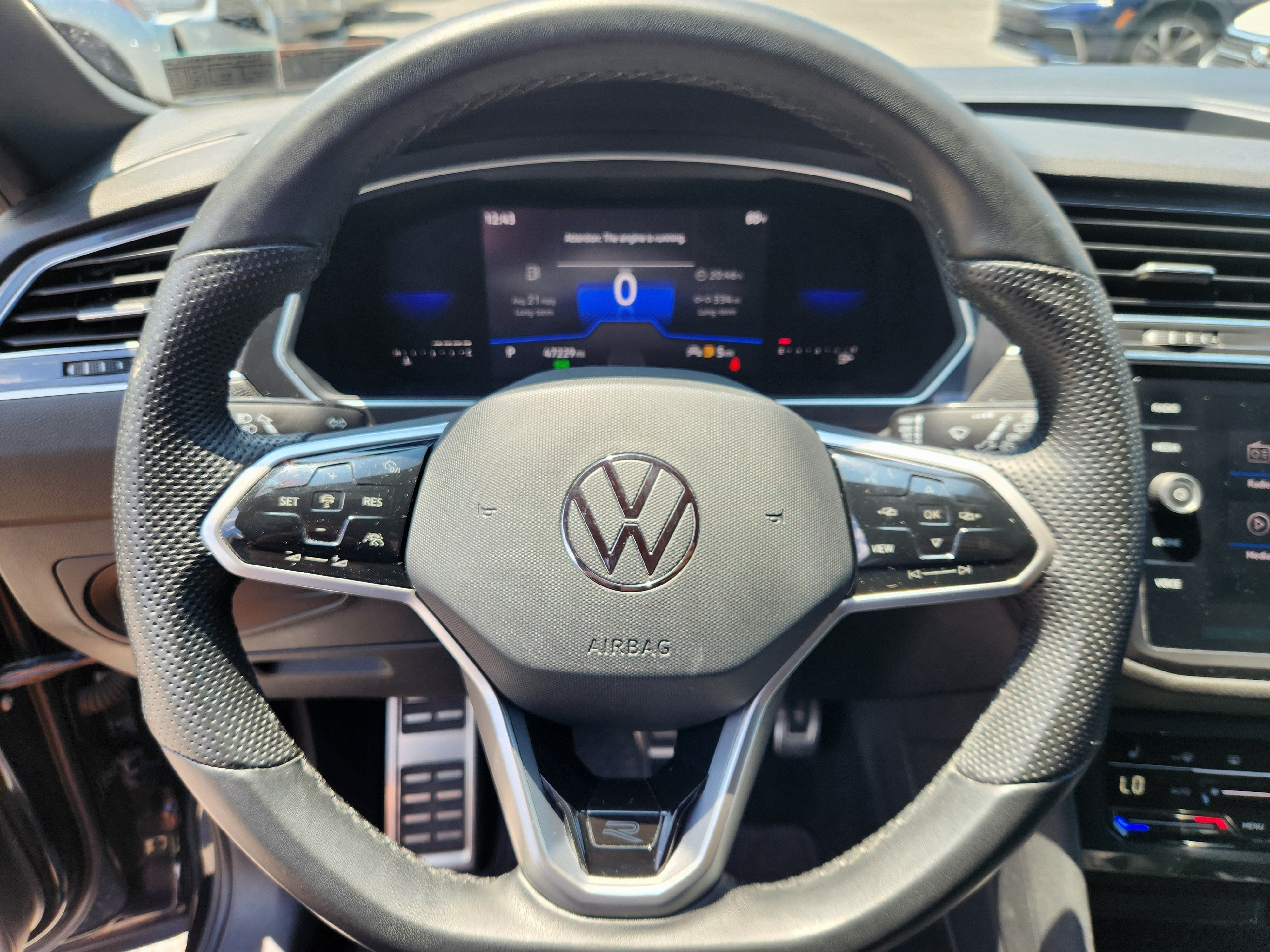 2022 Volkswagen Tiguan SE R-Line Black