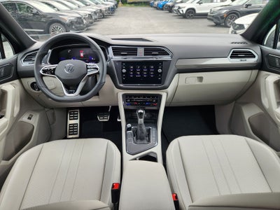 2023 Volkswagen Tiguan SE R-Line Black