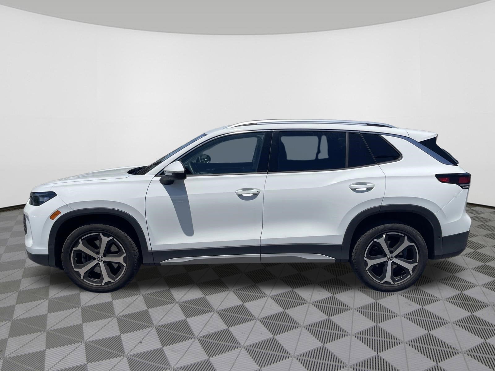 2025 Volkswagen Tiguan SE