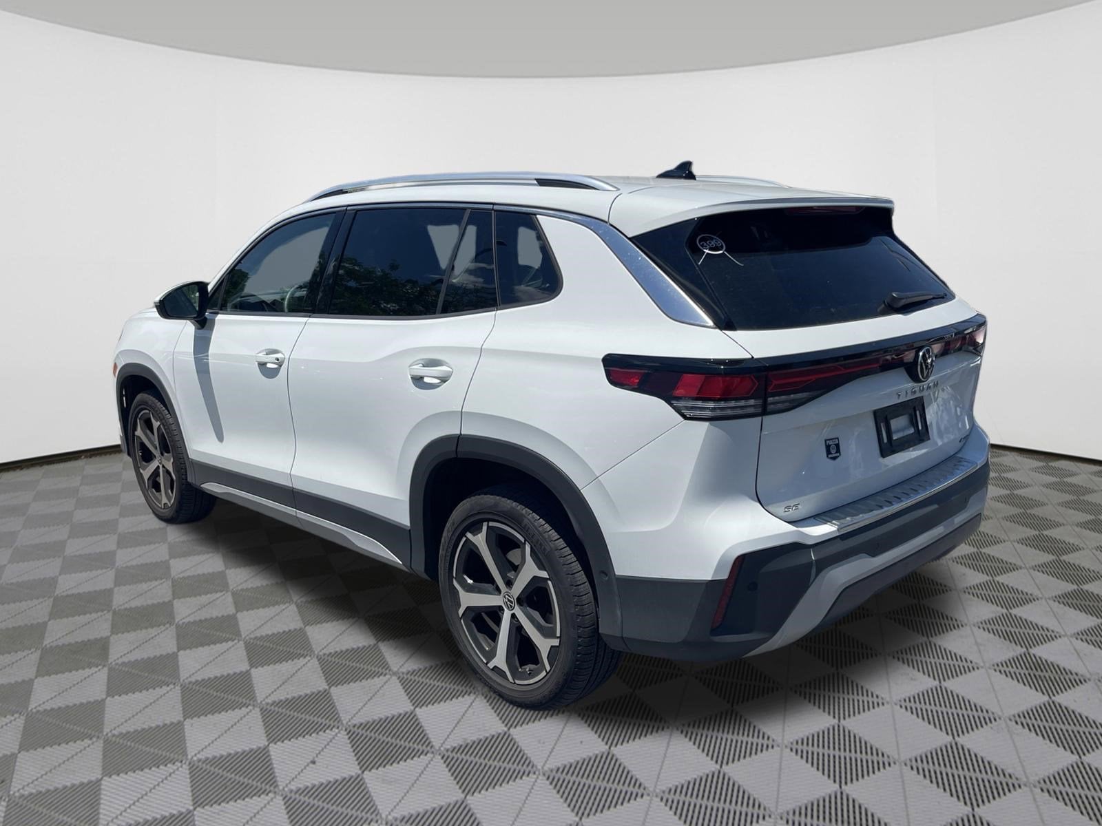2025 Volkswagen Tiguan SE