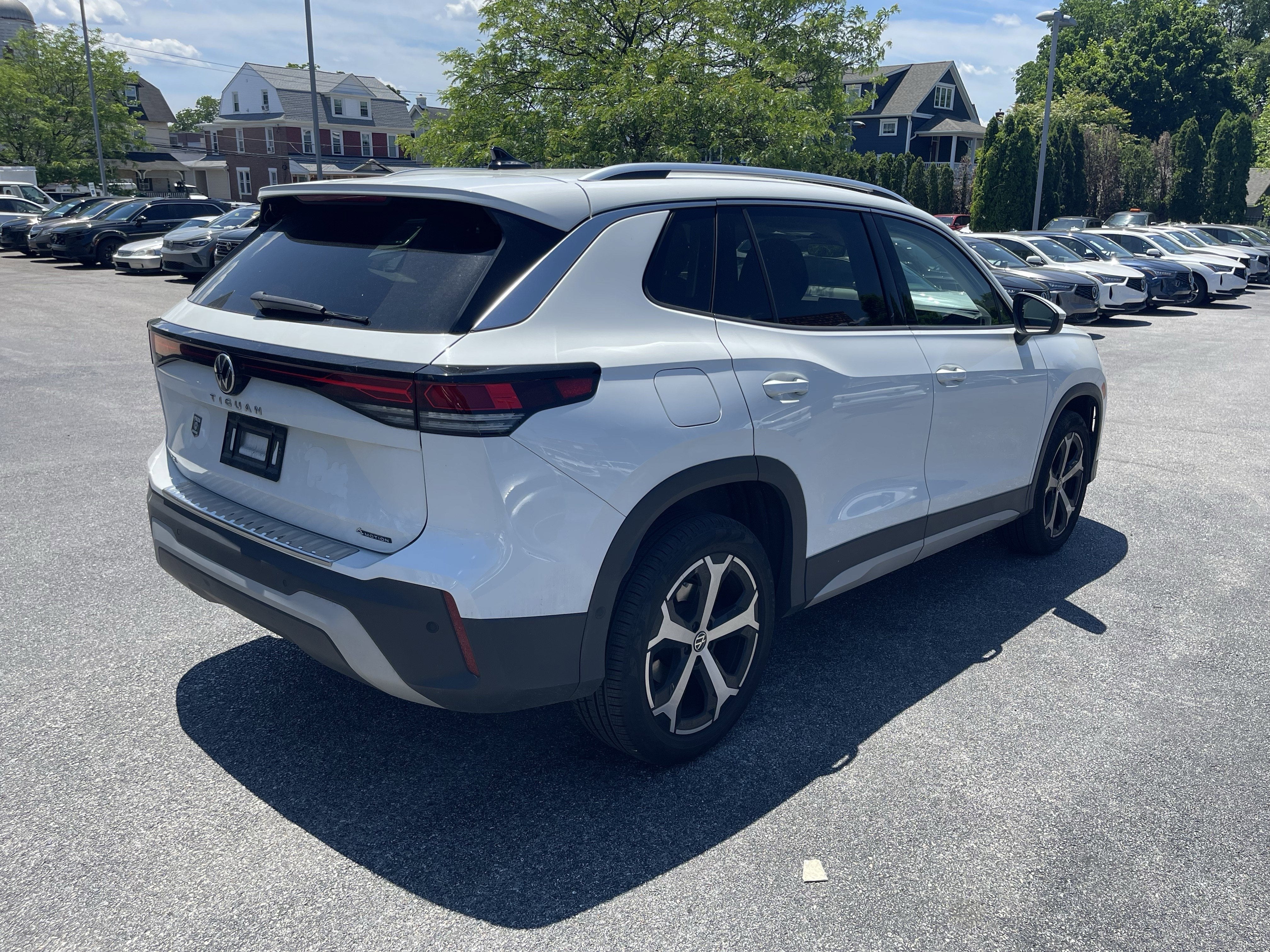 2025 Volkswagen Tiguan SE
