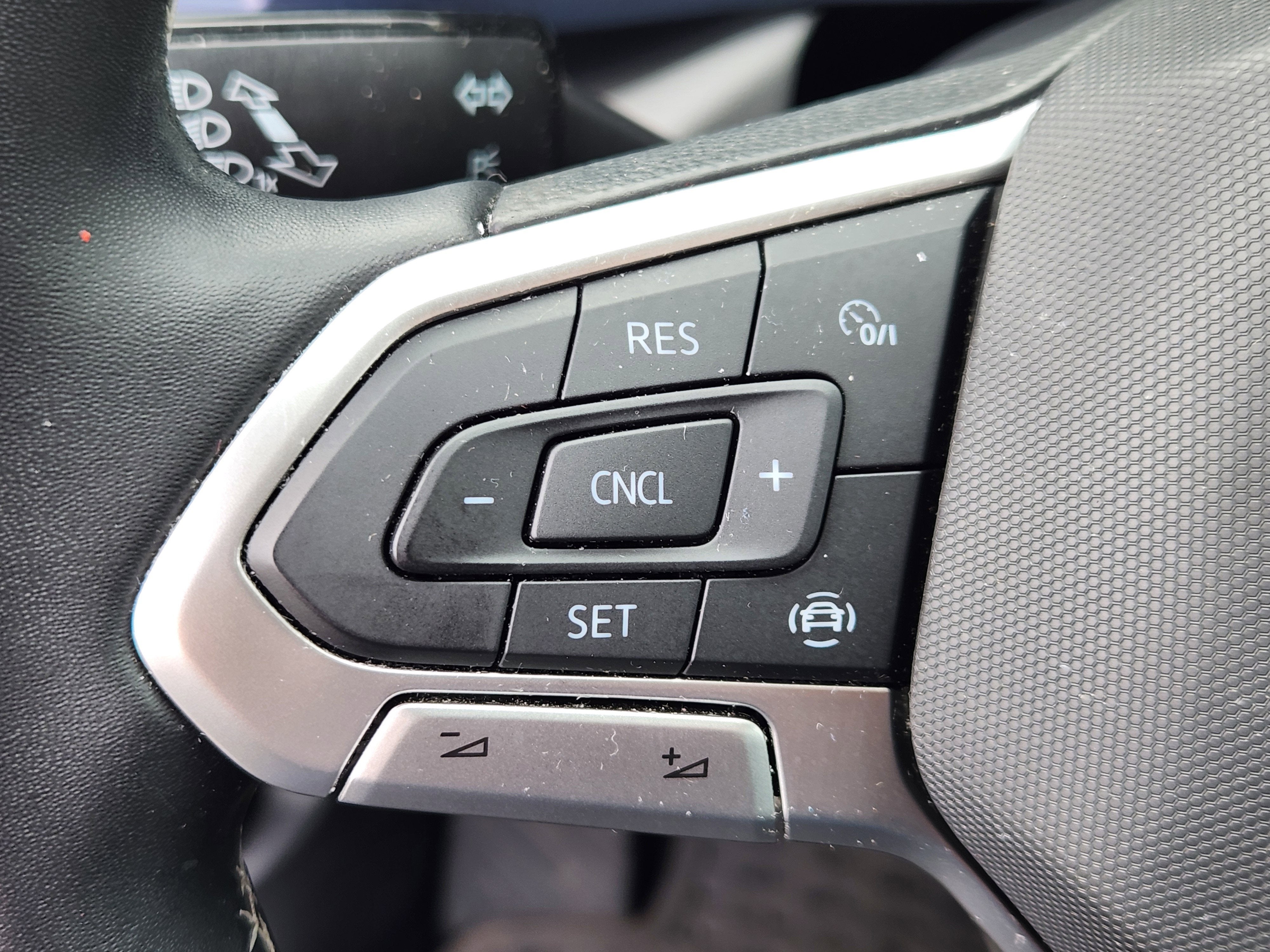 2022 Volkswagen Taos SE