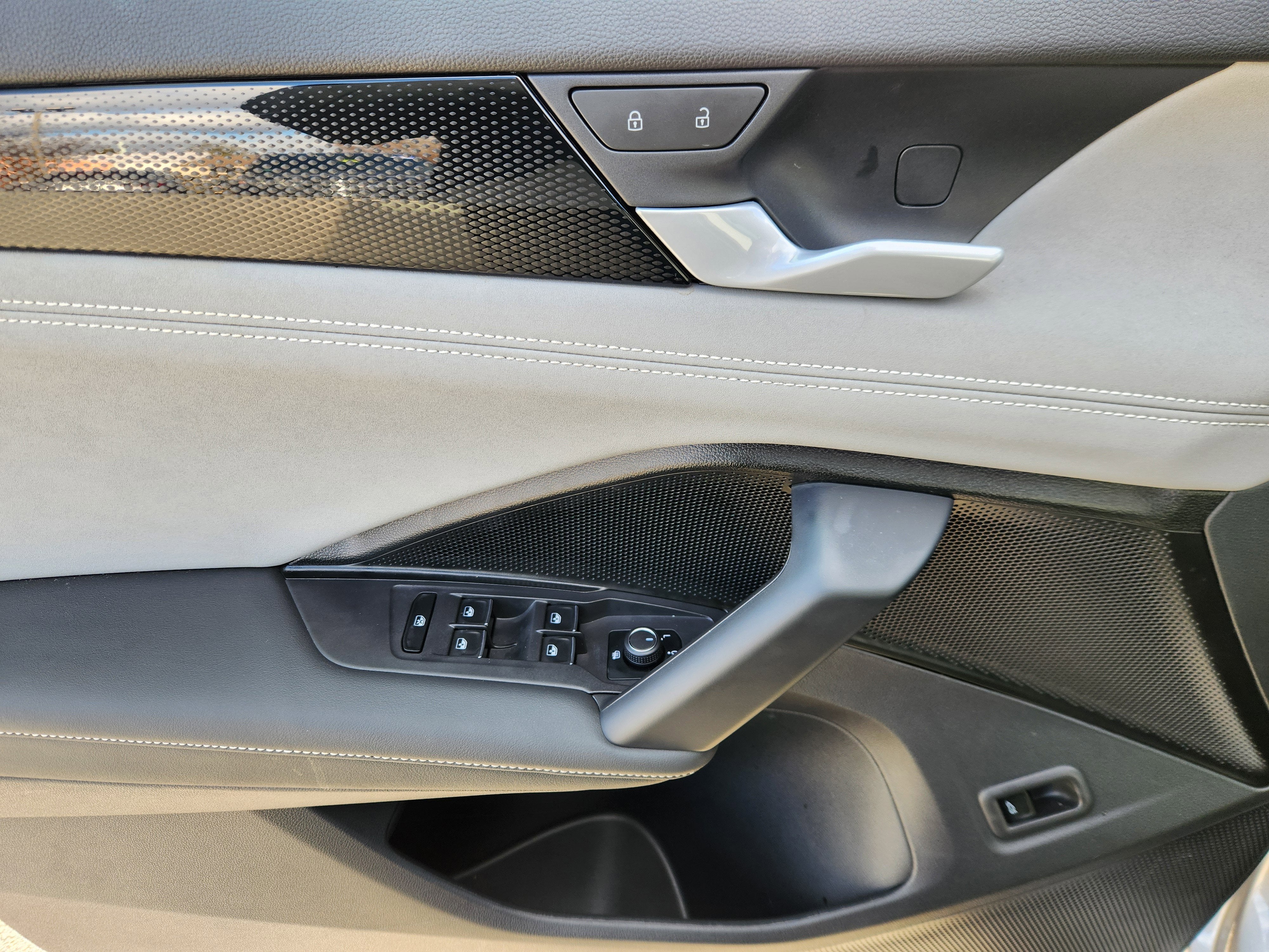 2025 Volkswagen Tiguan SE