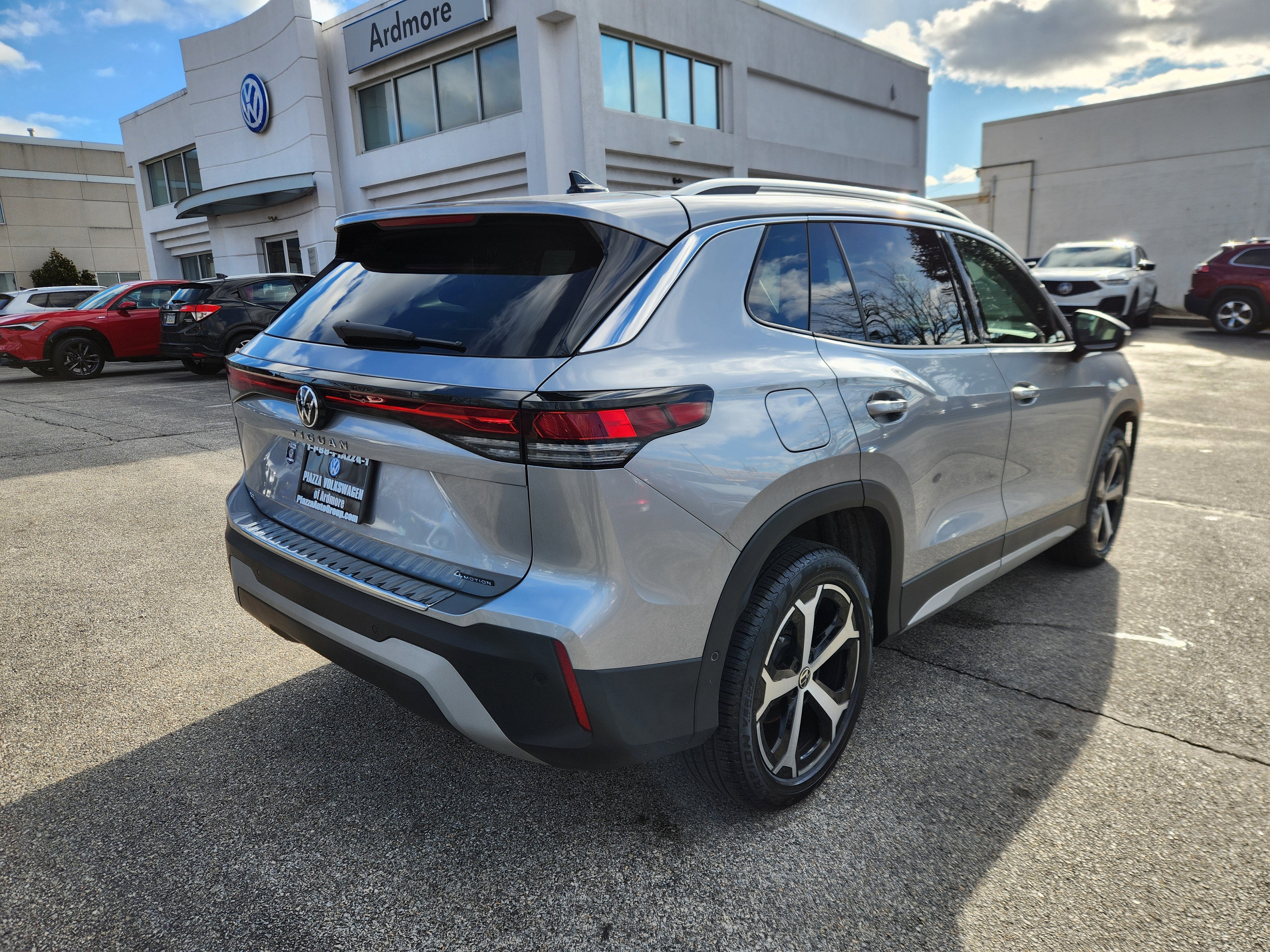 2025 Volkswagen Tiguan SE