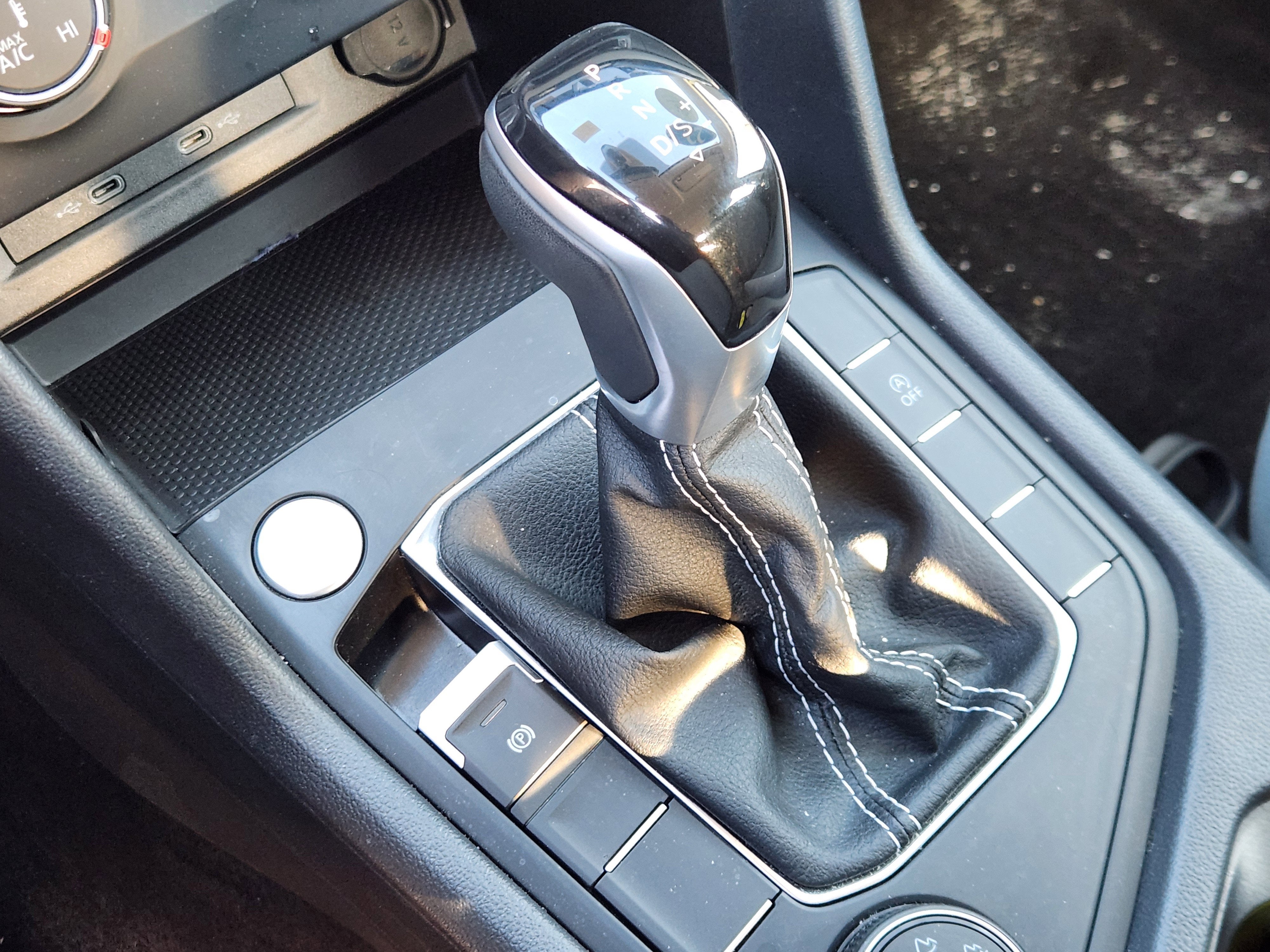 2022 Volkswagen Taos S