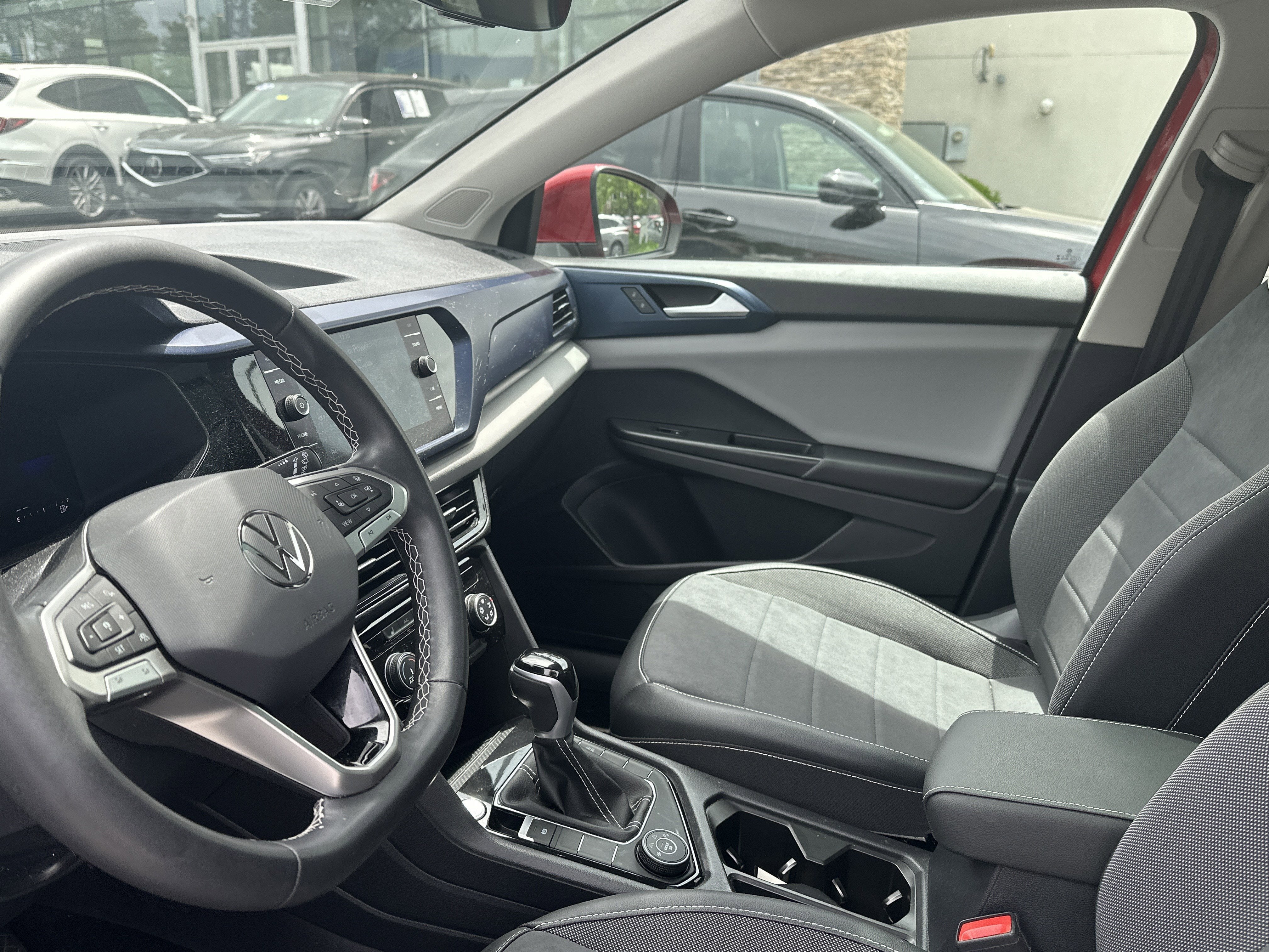 2023 Volkswagen Taos SE