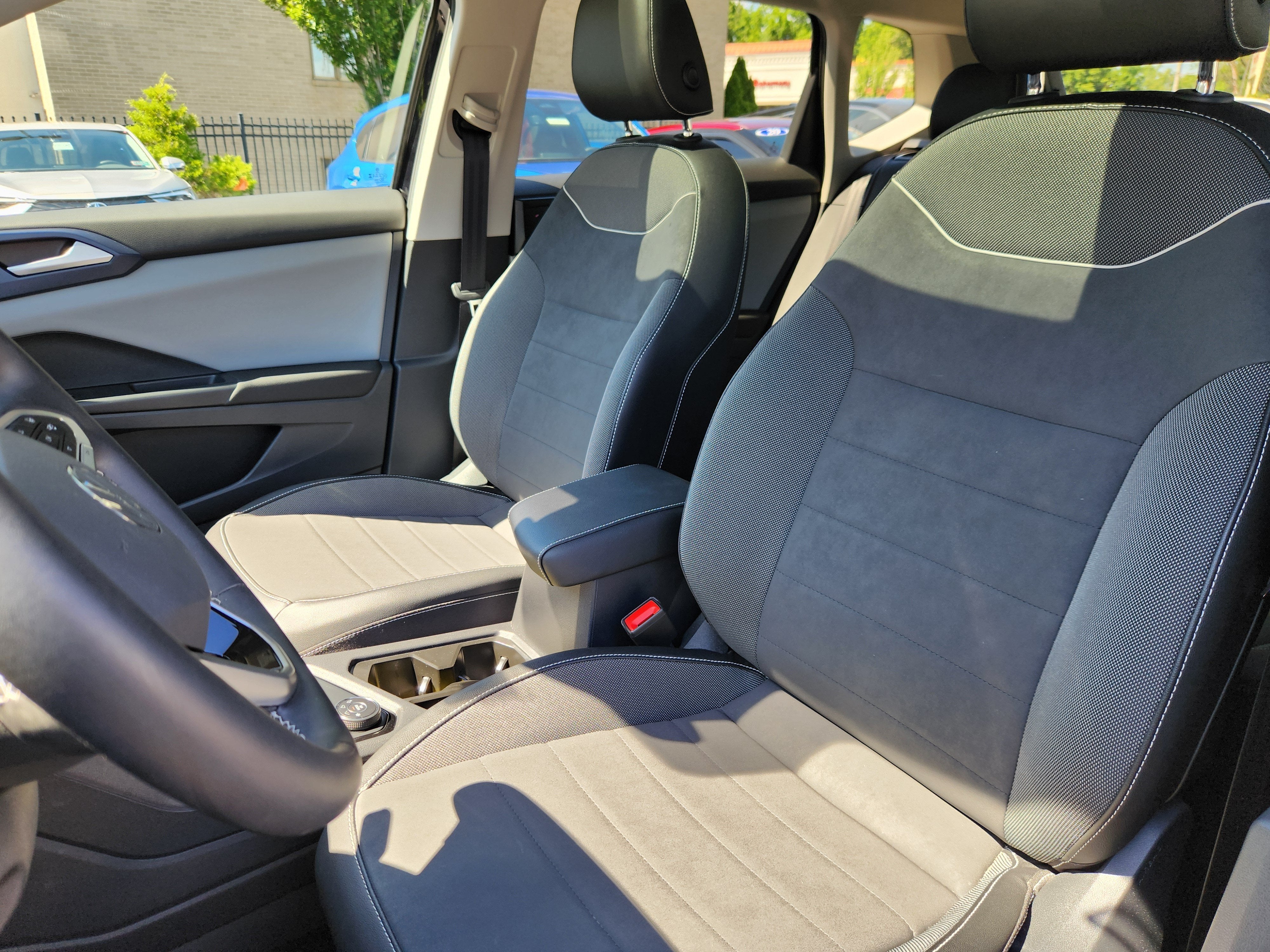 2023 Volkswagen Taos SE