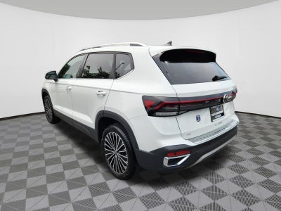 2025 Volkswagen Taos SE