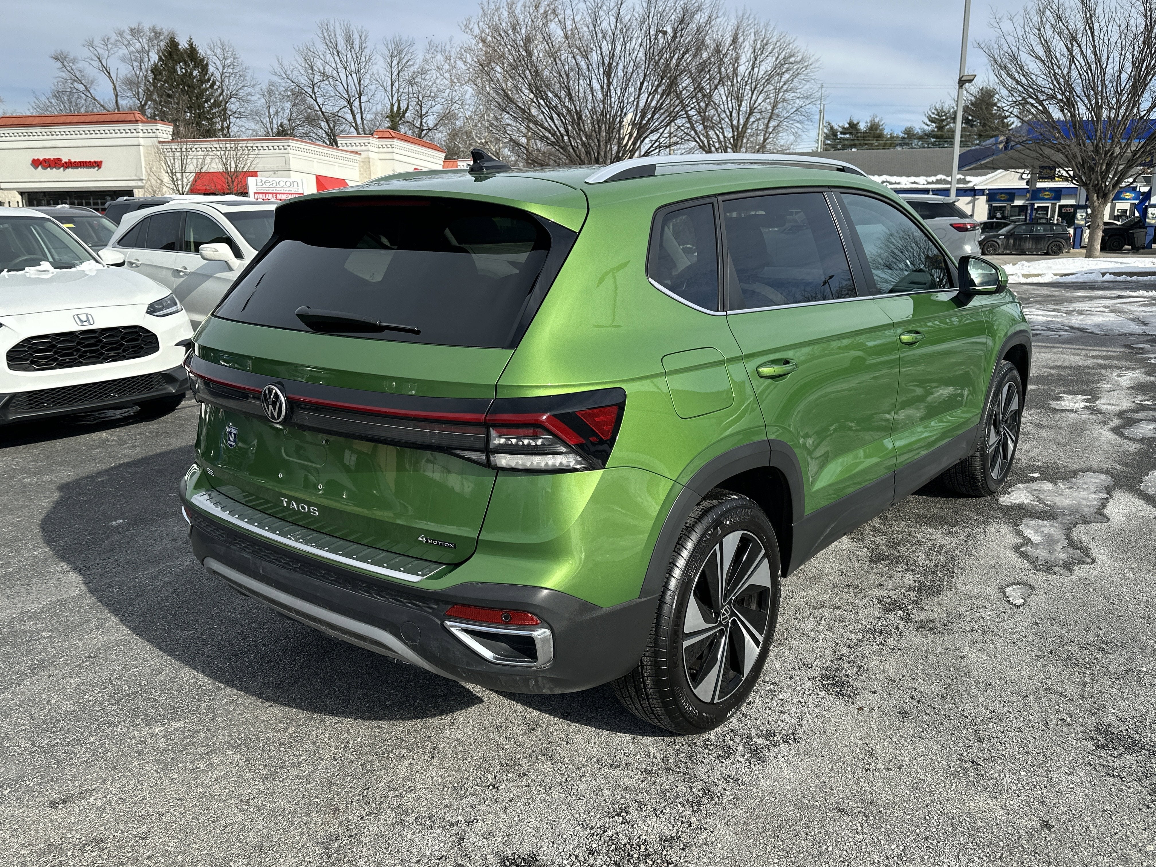 2025 Volkswagen Taos SE