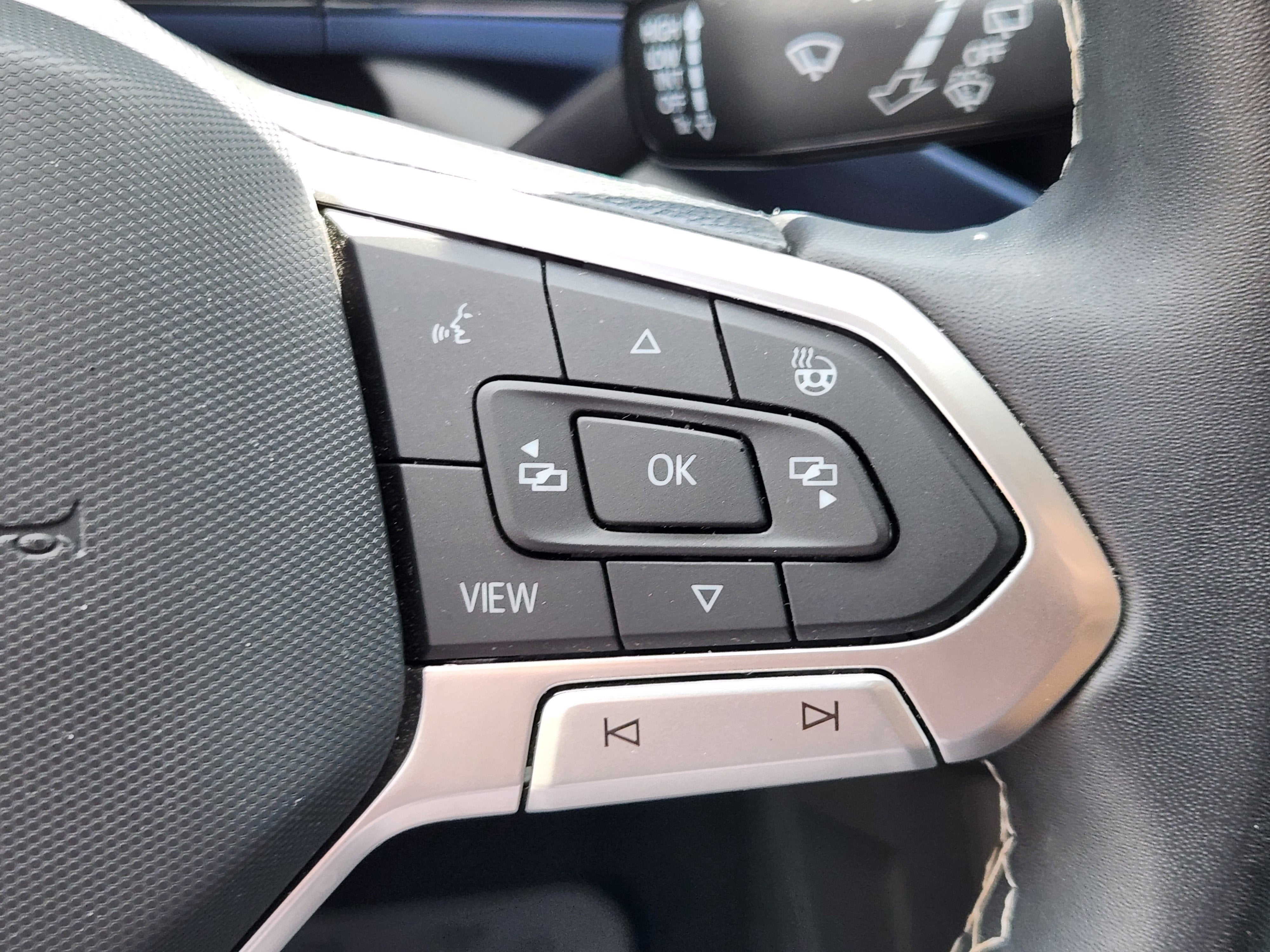 2023 Volkswagen Taos SE