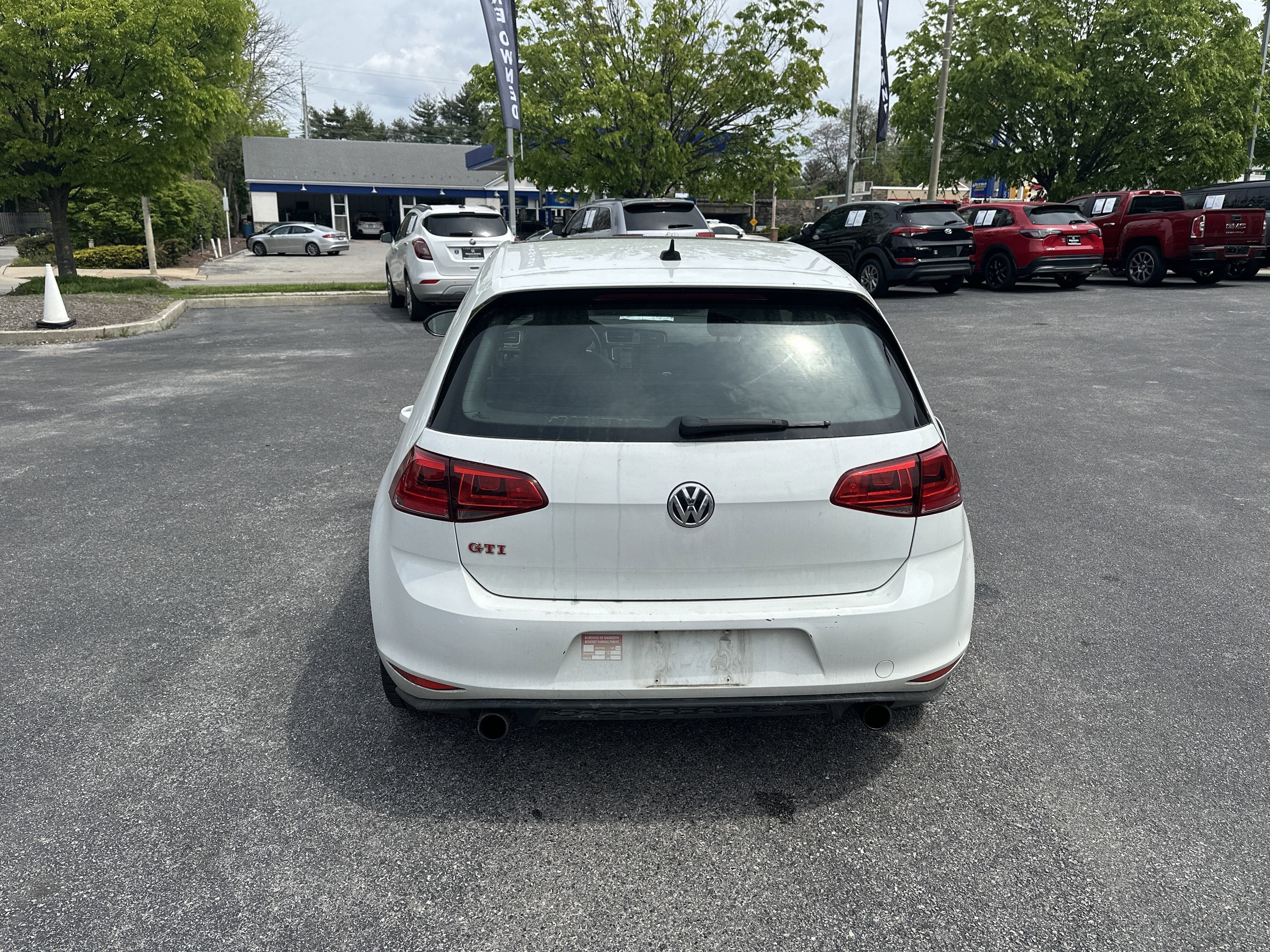 2017 Volkswagen Golf GTI Base