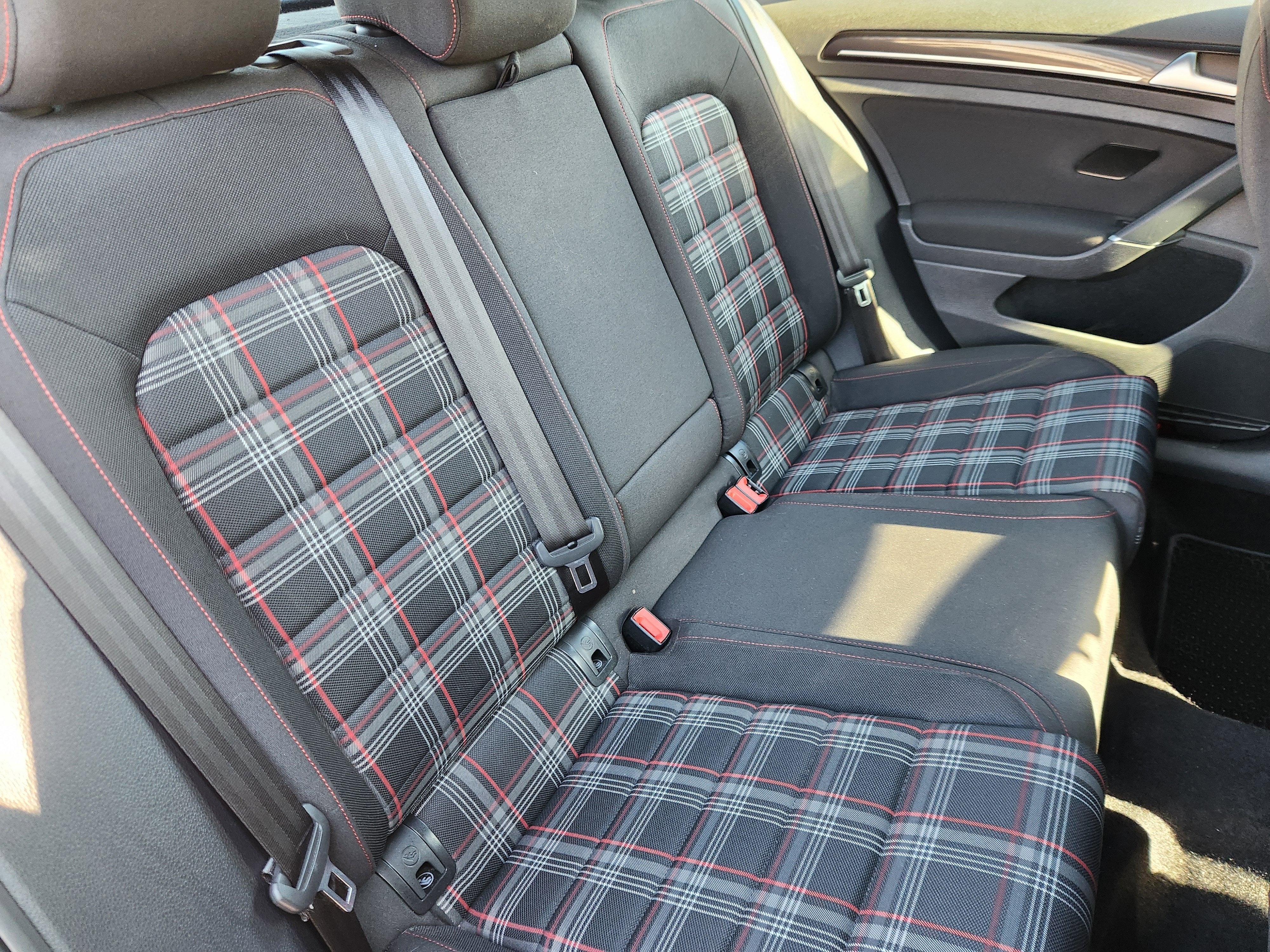 2017 Volkswagen Golf GTI S