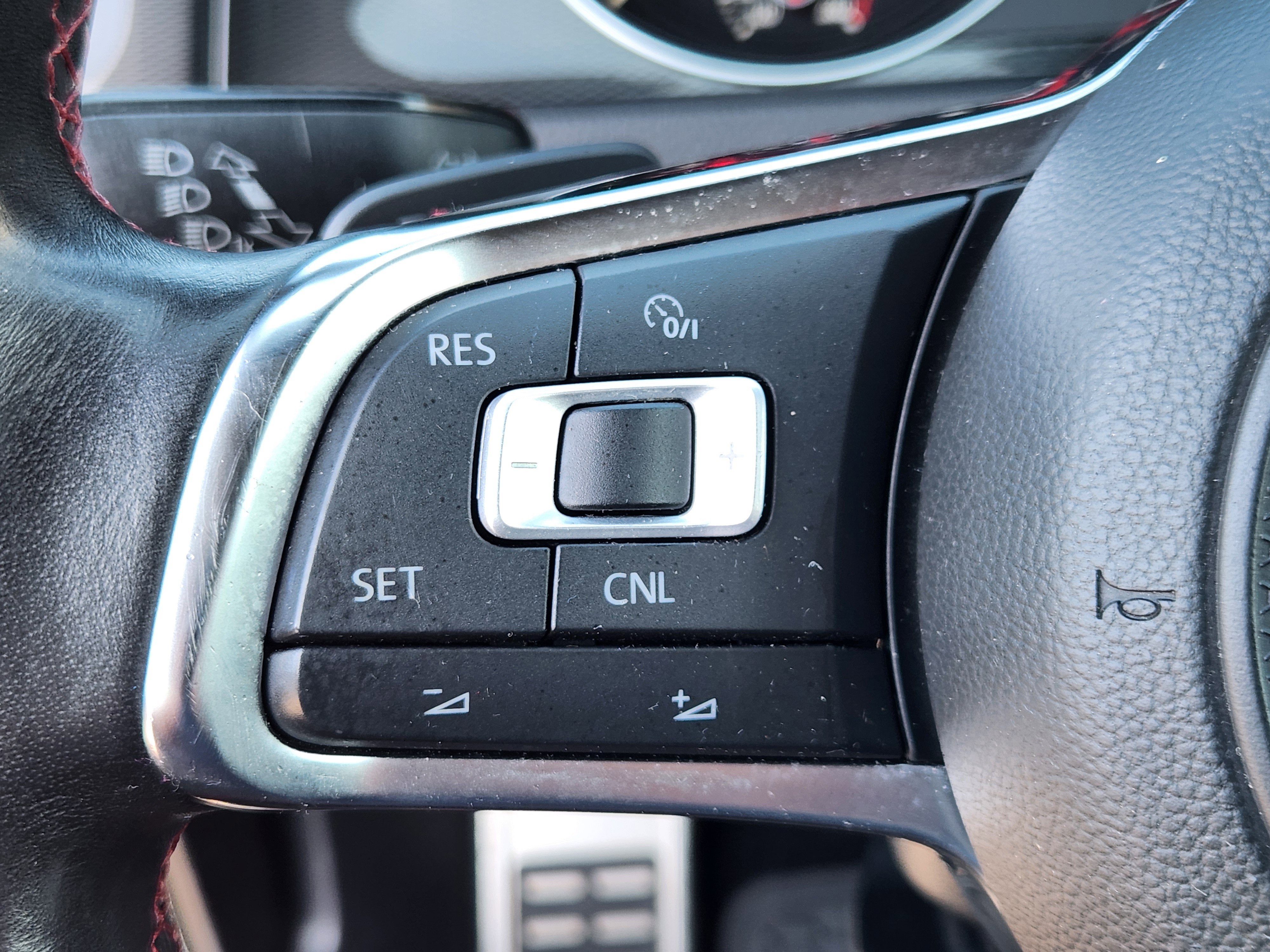 2017 Volkswagen Golf GTI S