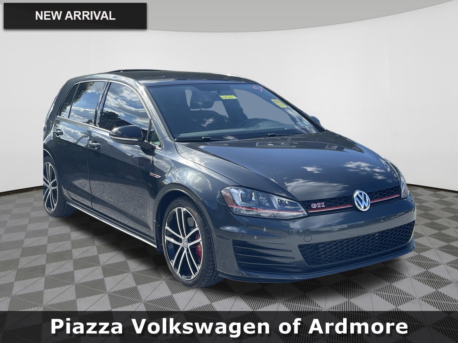 2017 Volkswagen Golf GTI Sport