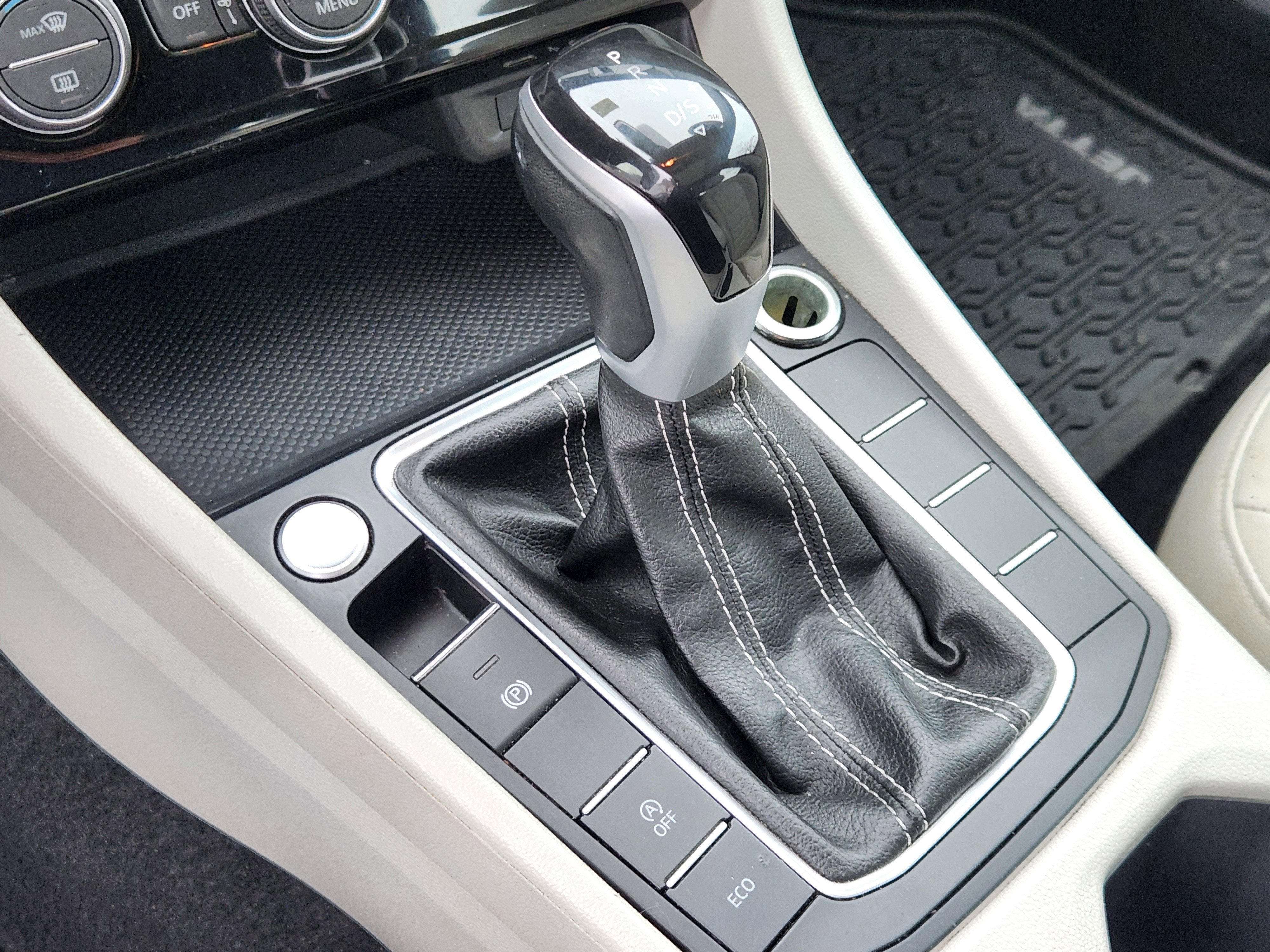 2023 Volkswagen Jetta SE