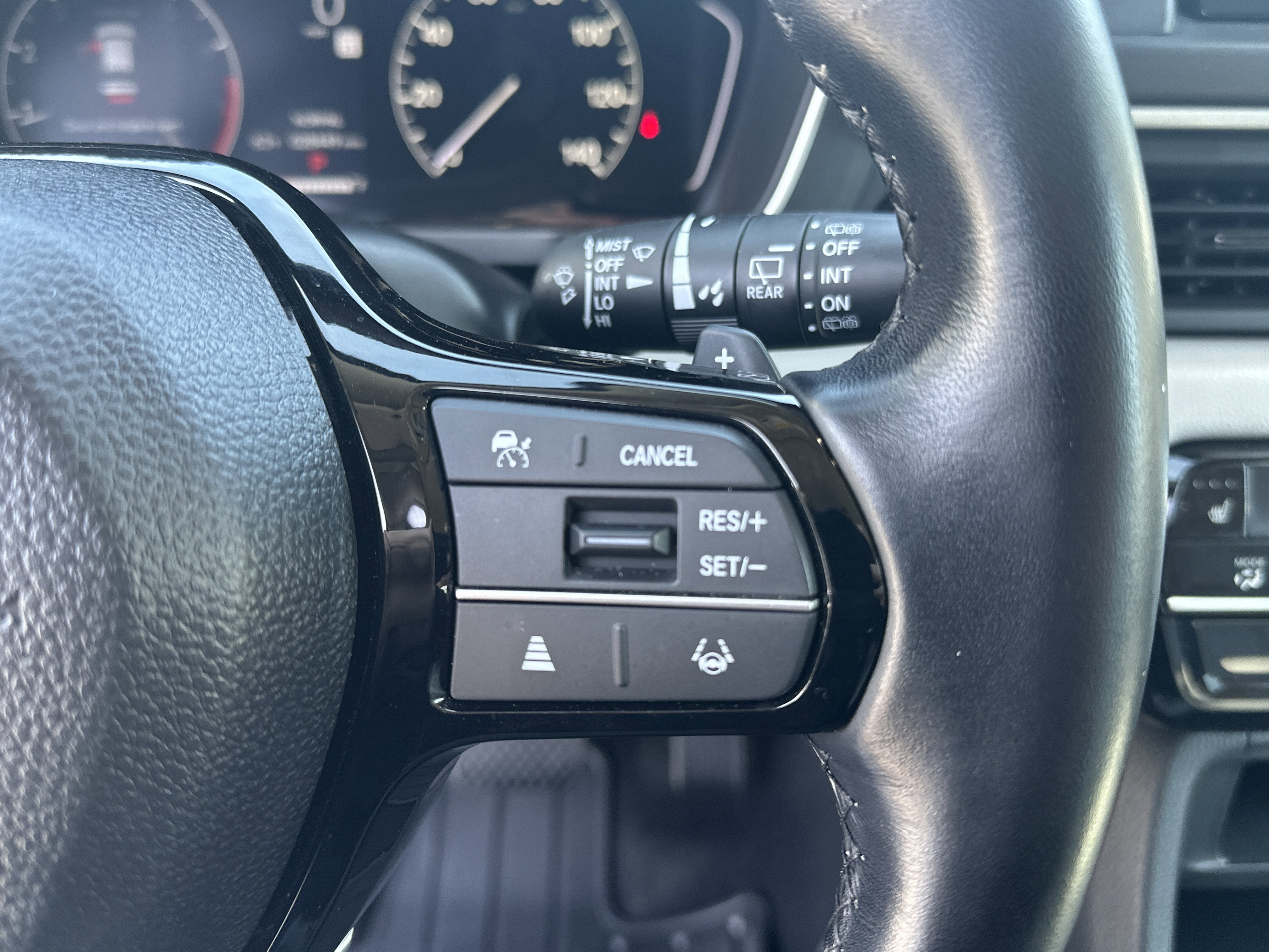 2023 Honda Pilot EX-L 8 Passenger