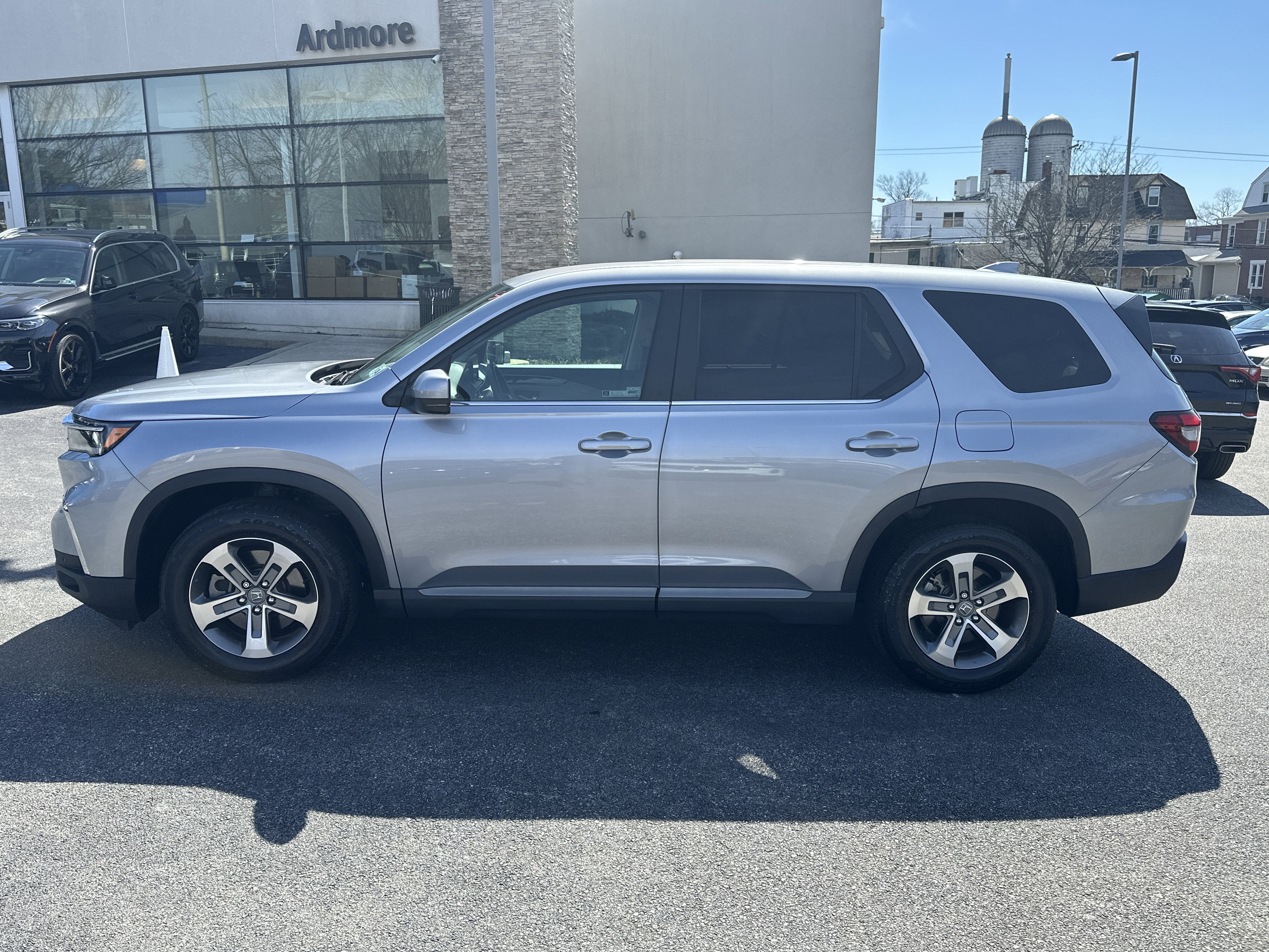 2023 Honda Pilot EX-L 8 Passenger