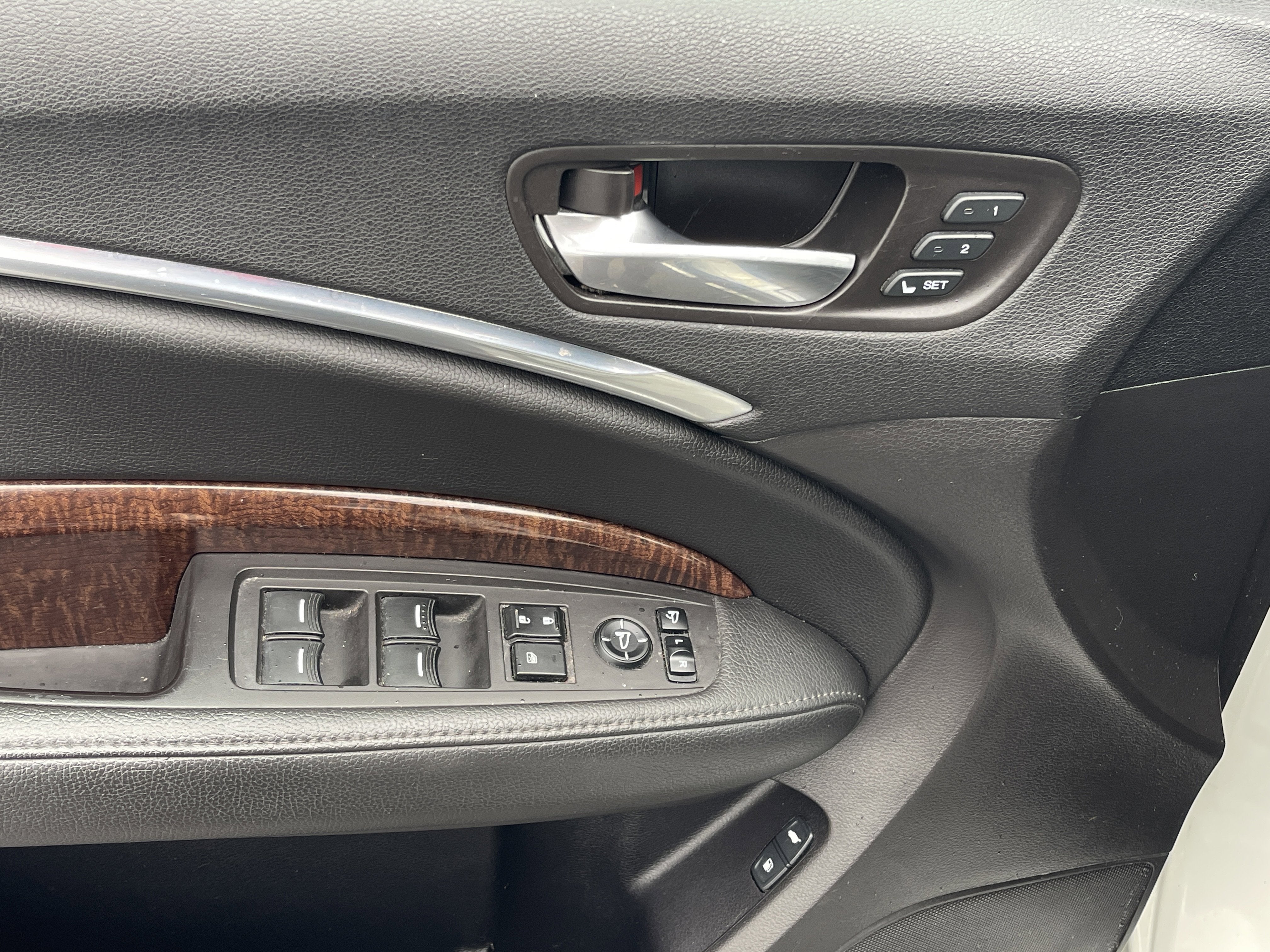 2017 Acura MDX w/Technology Pkg